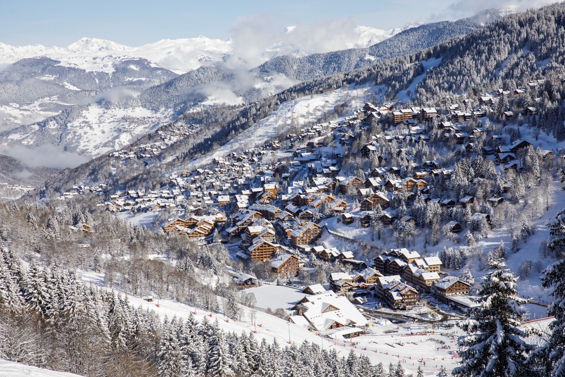 Condominium in Les Allues, Auvergne-Rhône-Alpes 11396065