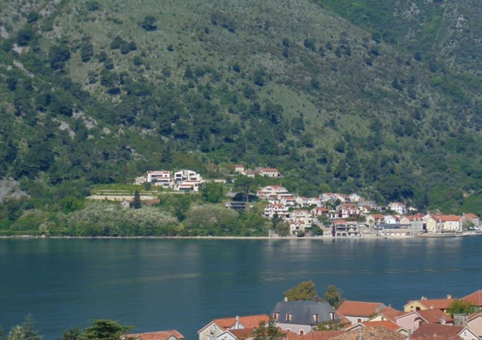 Land i Kotor, Kotor Municipality 11396126