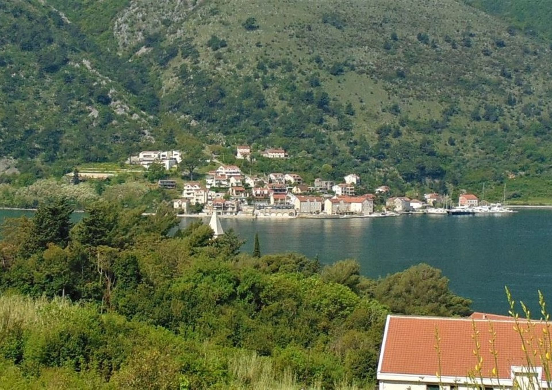 Land i Kotor, Kotor Municipality 11396126