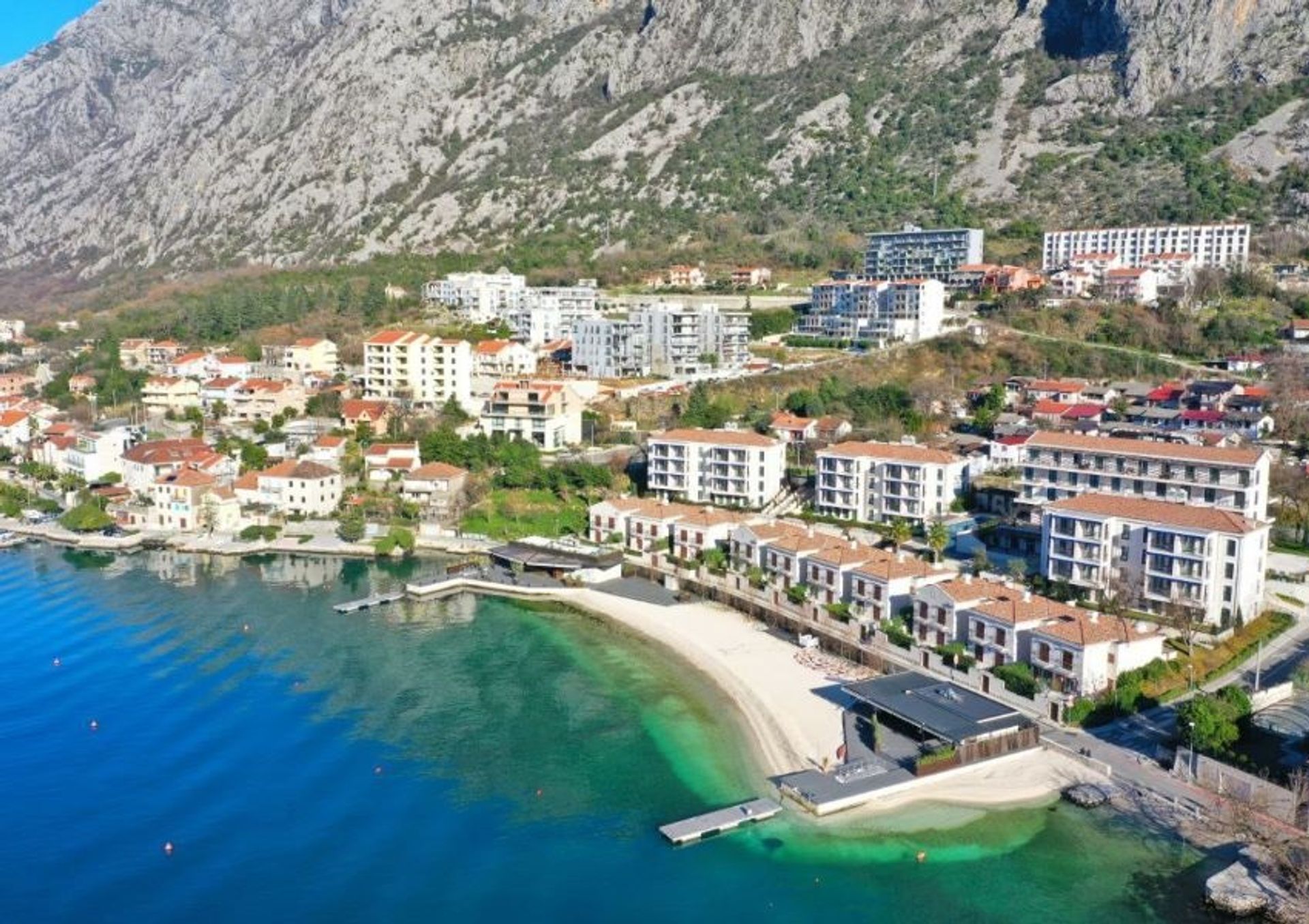 Kondominium dalam Kotor, Kotor 11396165