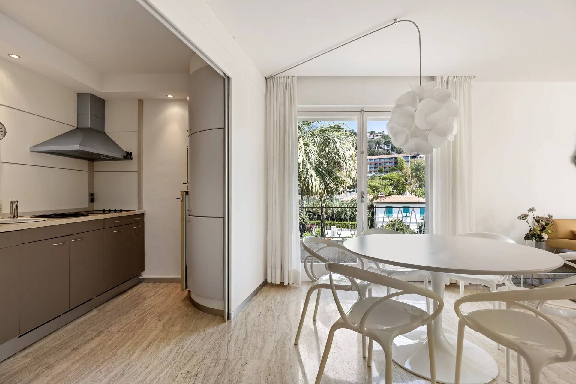 Condominium in Beaulieu-sur-Mer, Provence-Alpes-Côte d'Azur 11396262