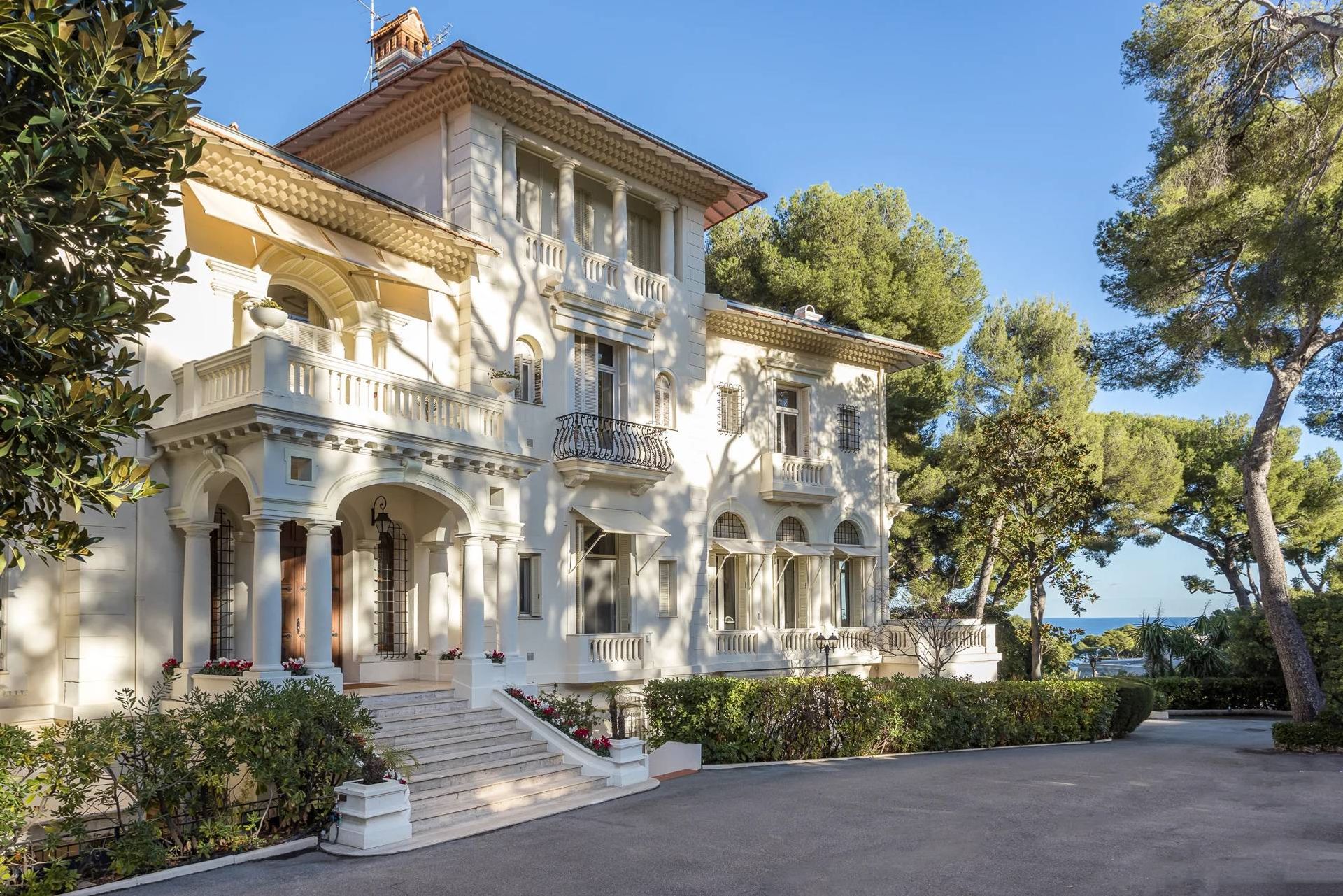 Kondominium dalam Cap Martin, Provence-Alpes-Côte d'Azur 11396273