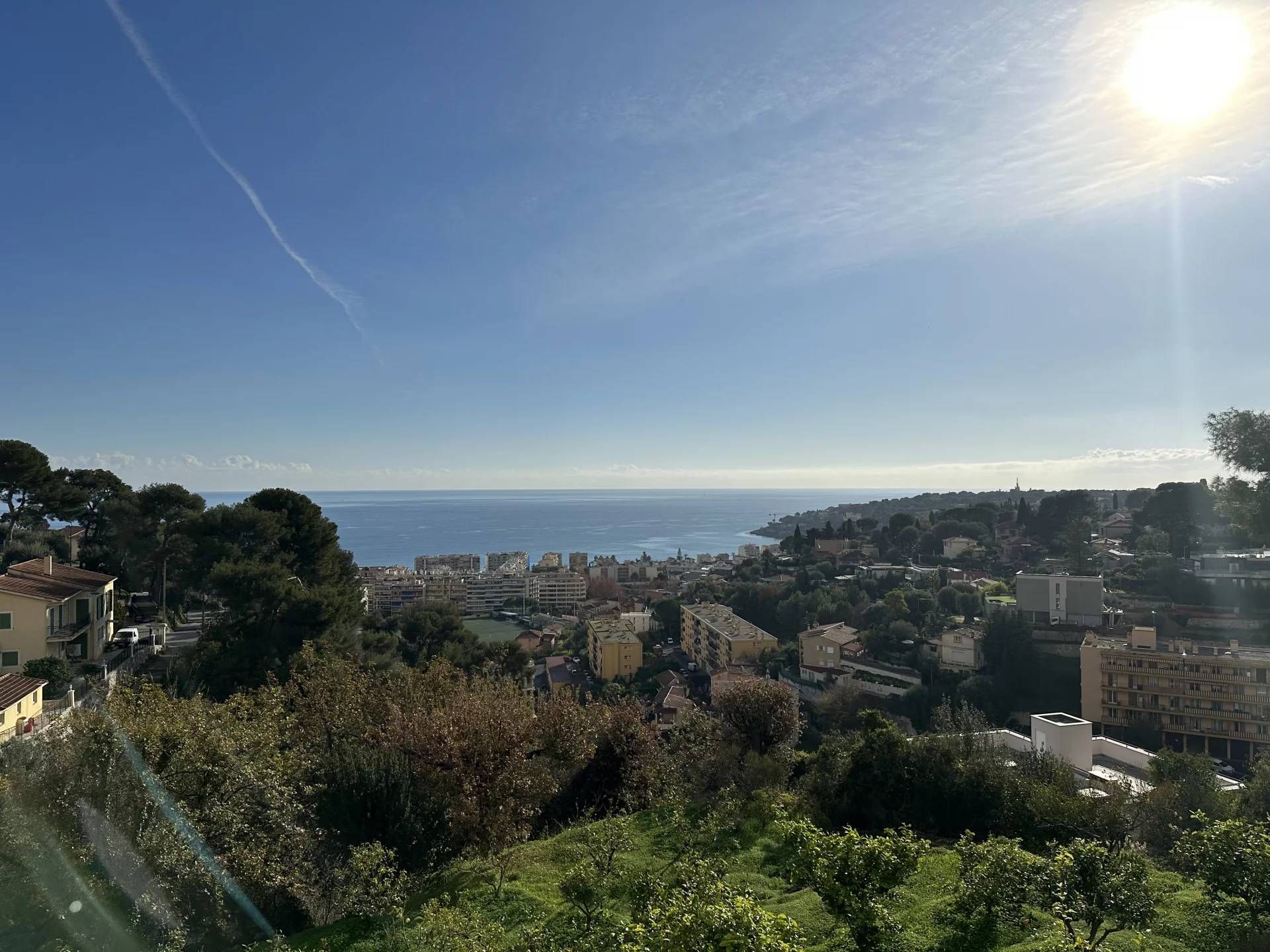 Condominium dans Roquebrune-Cap-Martin, Provence-Alpes-Côte d'Azur 11396519