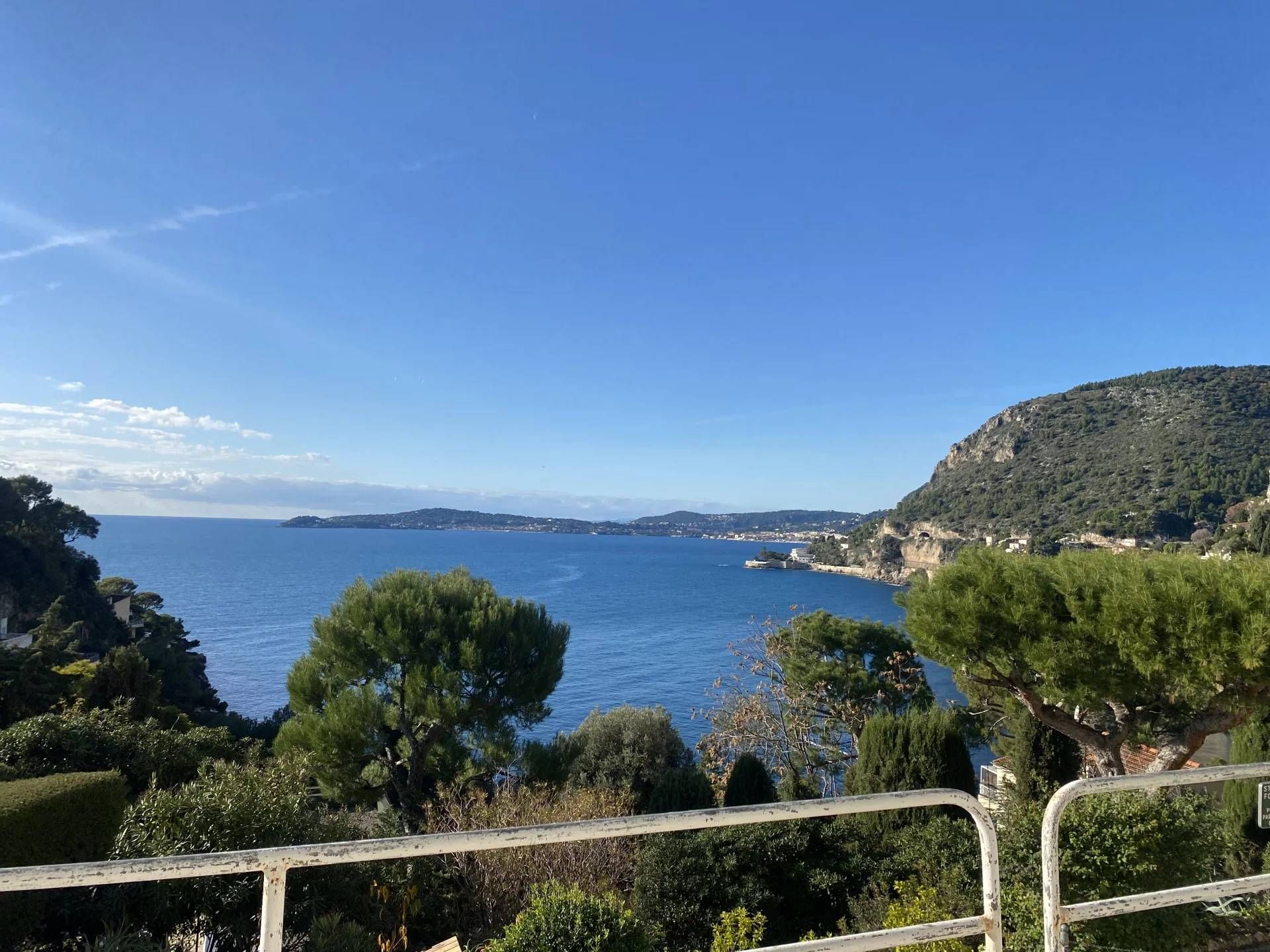 Ejerlejlighed i Cap-d'Ail, Provence-Alpes-Côte d'Azur 11396522