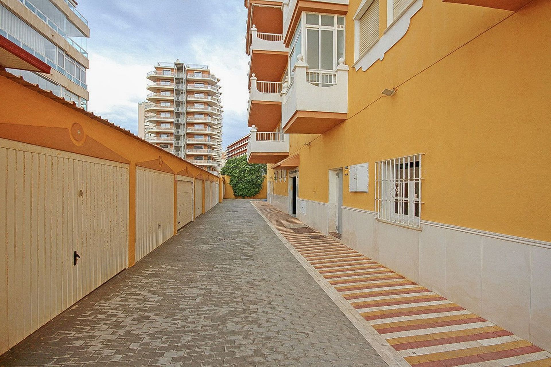 Condominio nel Fuengirola, Andalucía 11397040