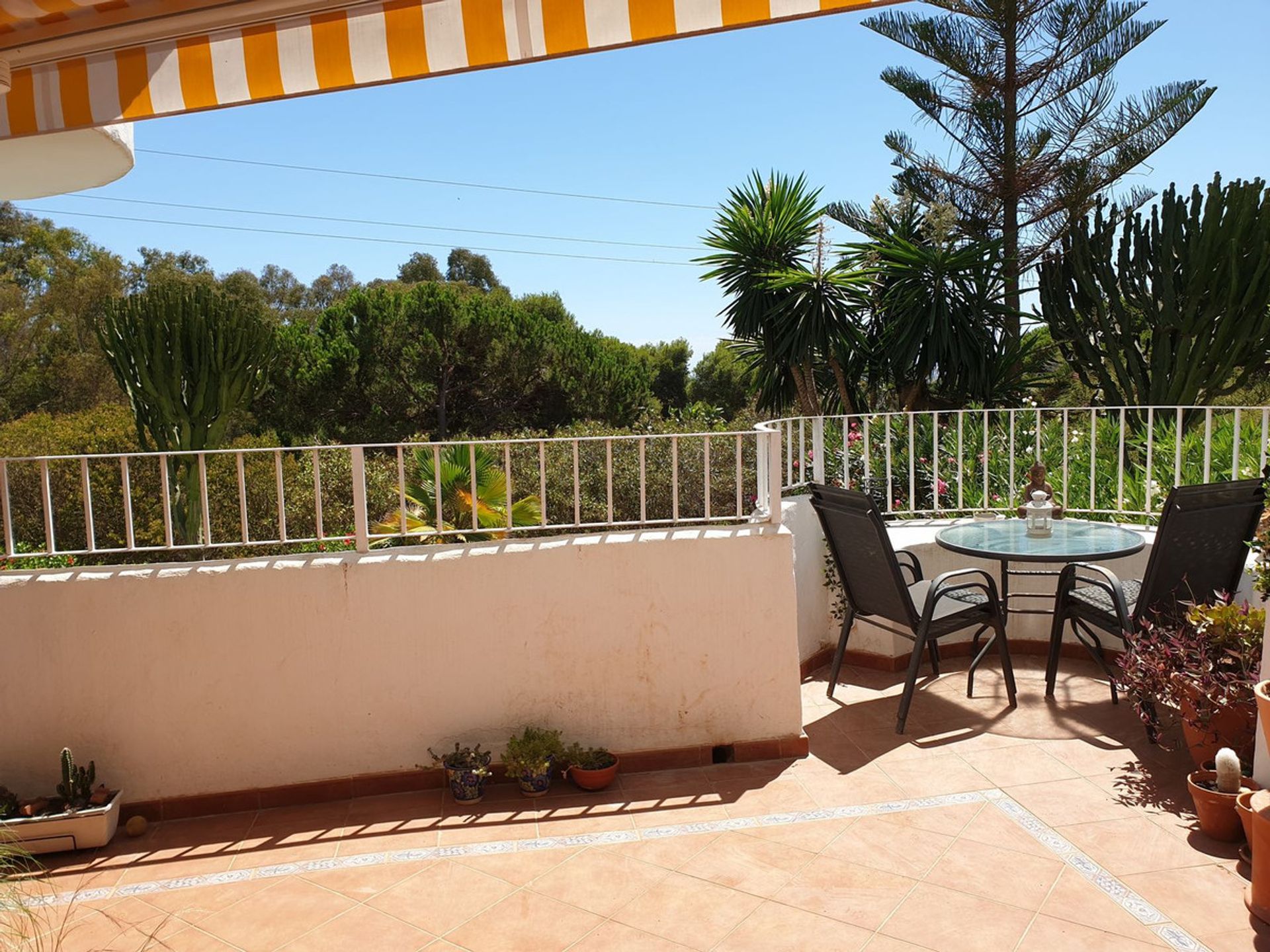 Condominio nel Sitio de Calahonda, Andalusia 11397445