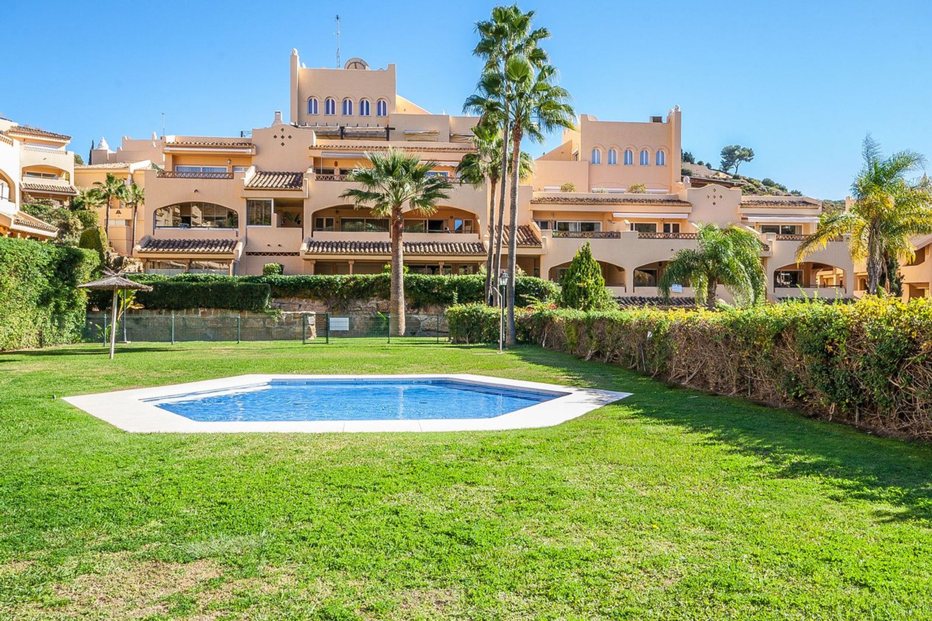 Condominio en Ojén, Andalucía 11398311