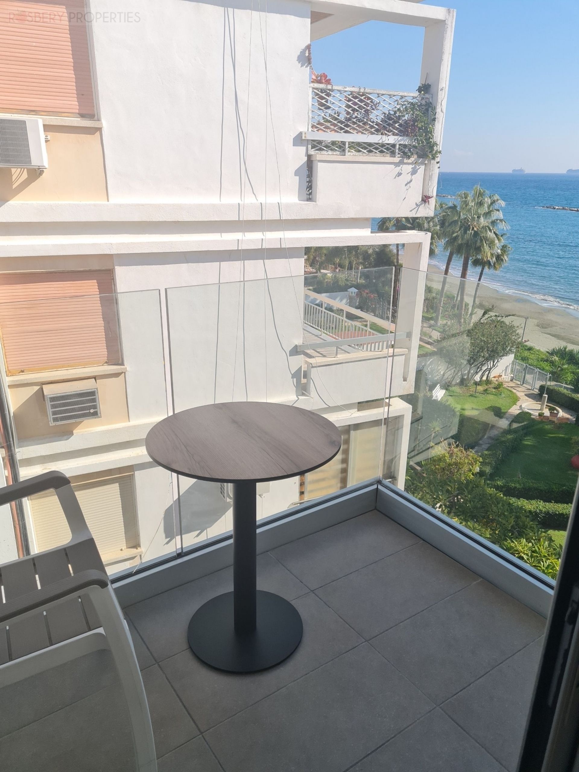 Condominium dans Agios Tychon, Limassol 11399898