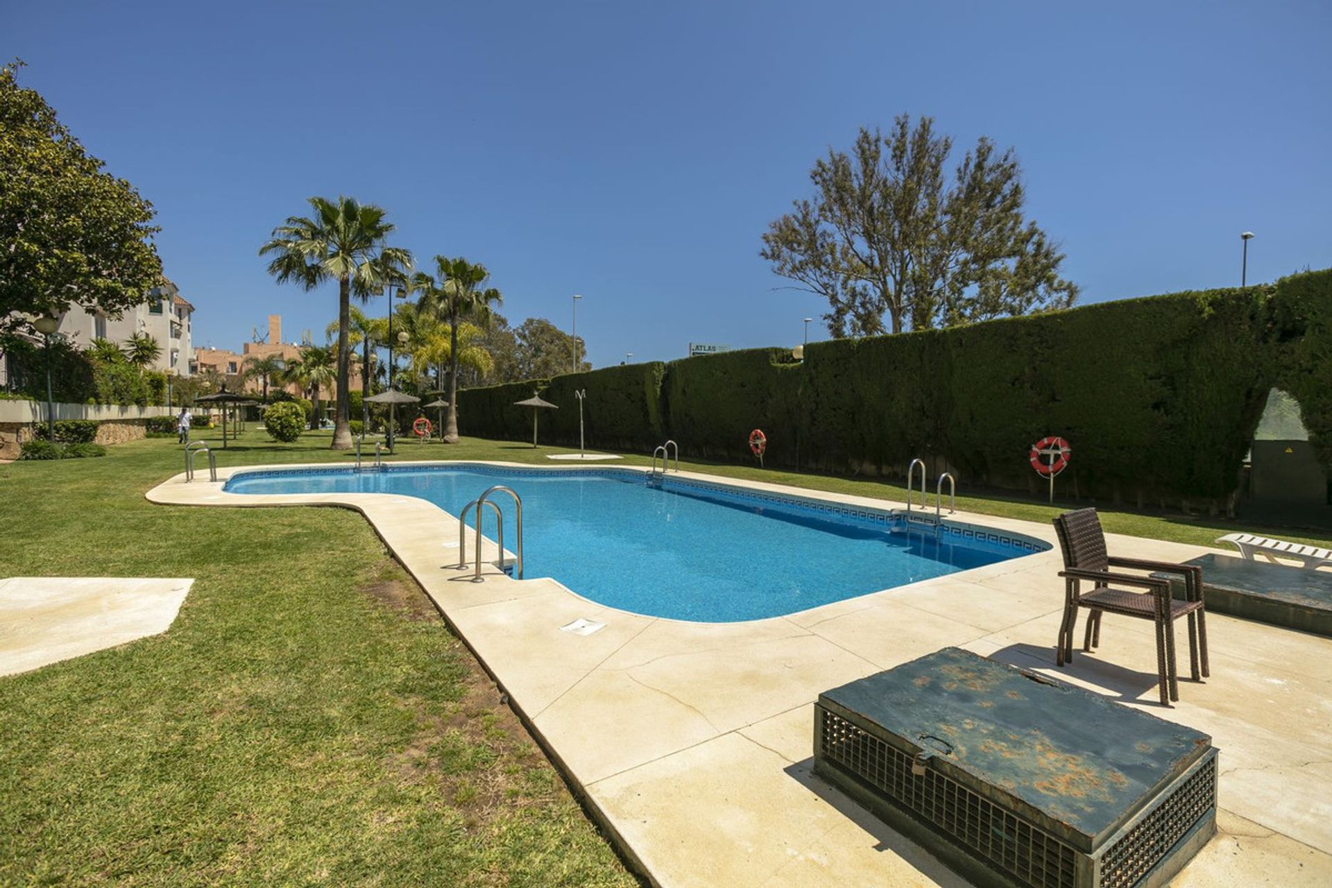 Condominium in Marbella, Andalucía 11401057