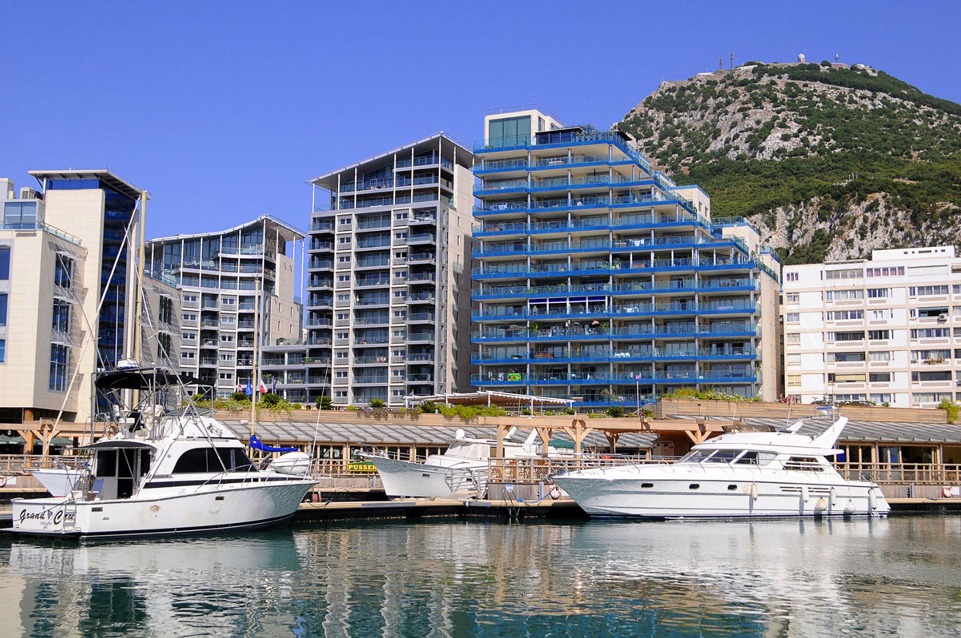 Condominium dans La Ligne de la Conception, Andalousie 11402135