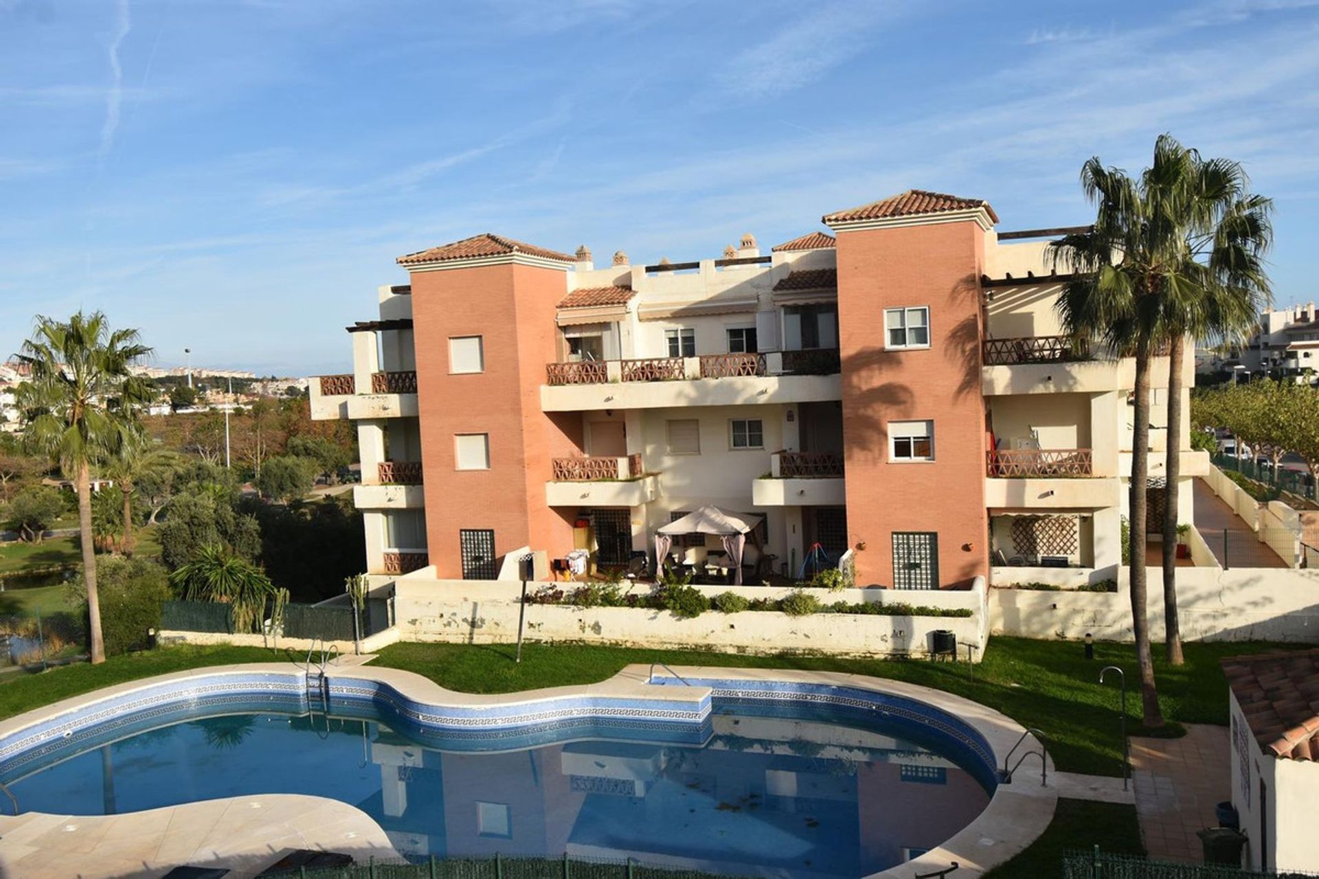 Condominio en Arroyo de la Miel, Andalucía 11402228