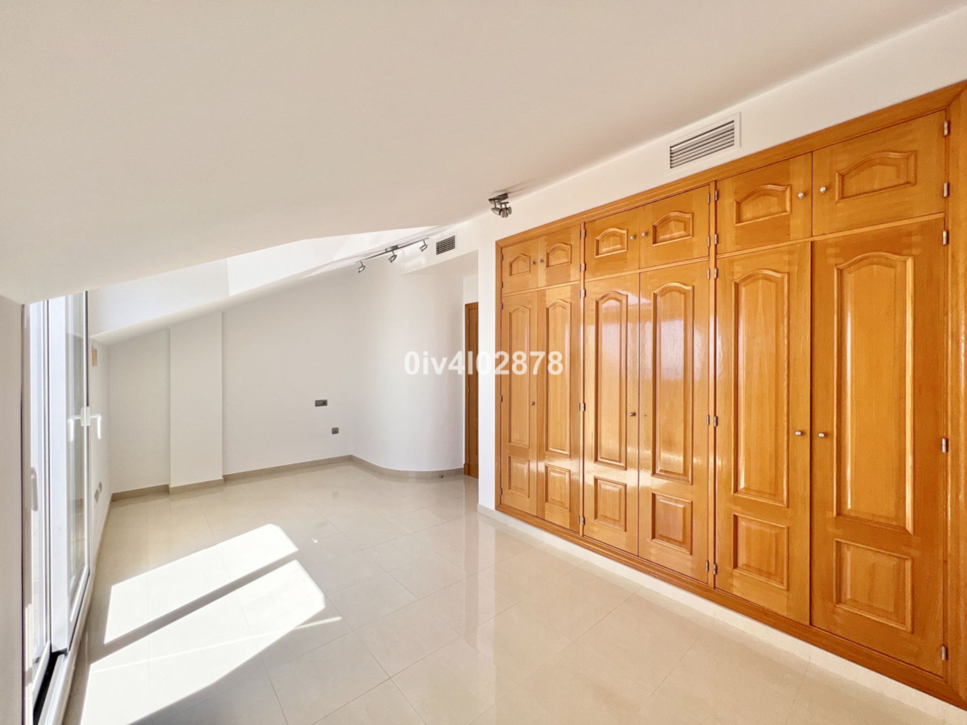 Condominium dans Benalmádena, Andalucía 11402293