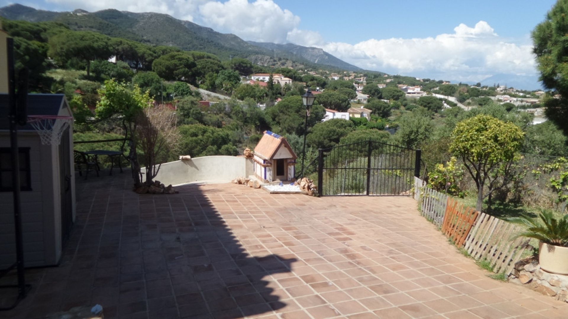 Haus im Alhaurín de la Torre, Andalusia 11402405