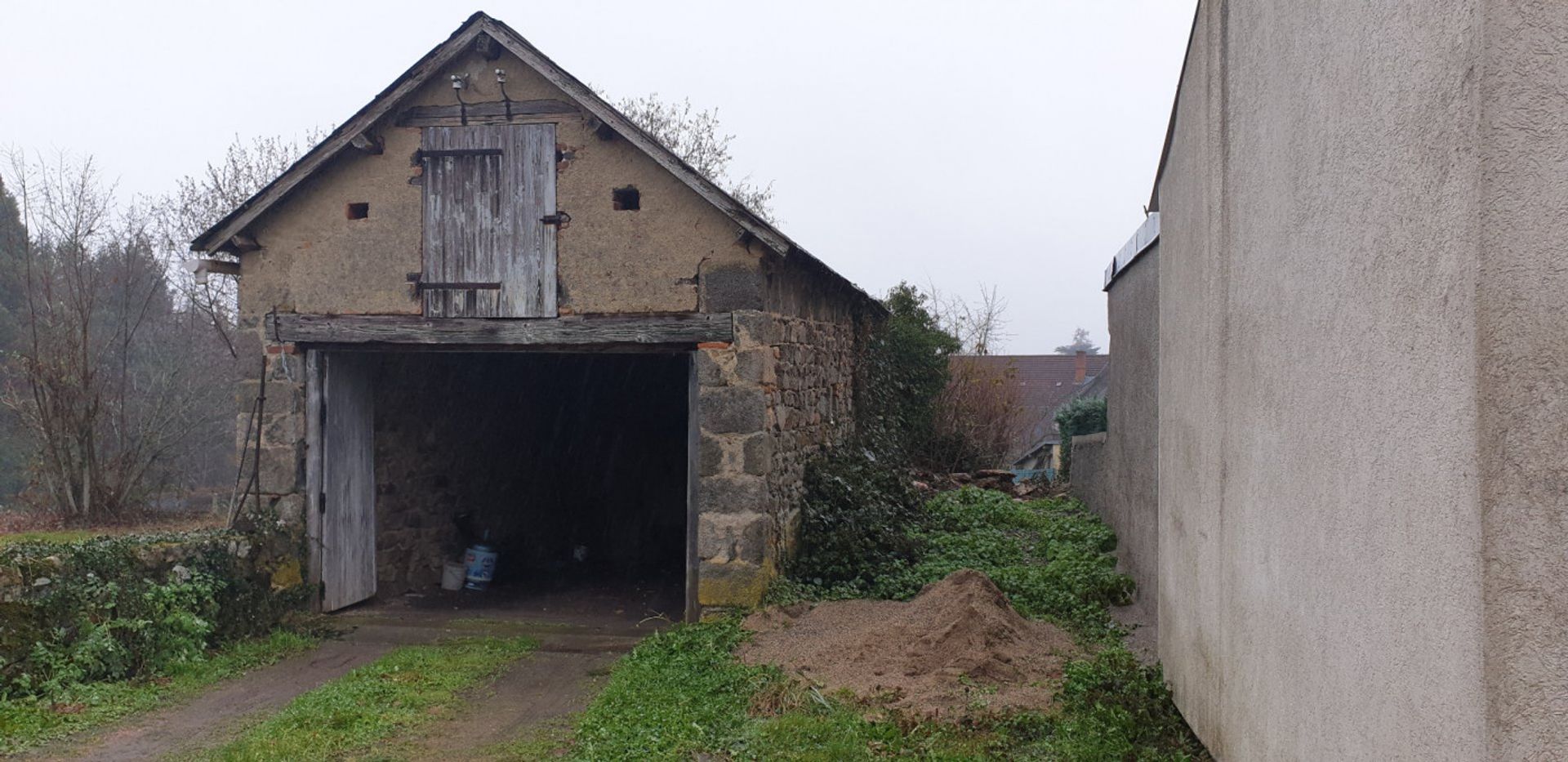 Huis in Saint-Gervais-d'Auvergne, Auvergne-Rhône-Alpes 11402778