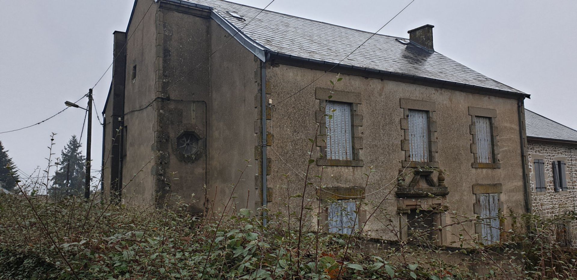 Hus i Saint-Gervais-d'Auvergne, Auvergne-Rhône-Alpes 11402778