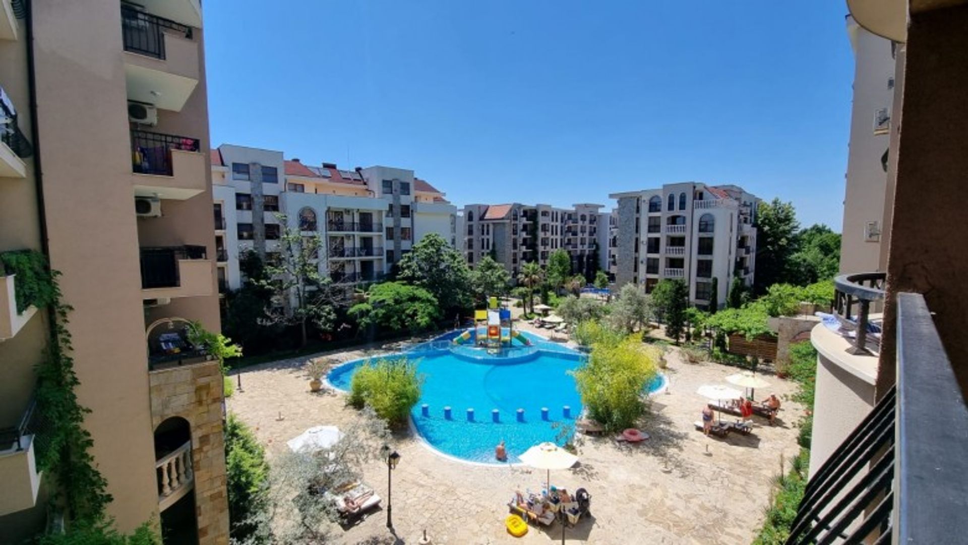 Condominium in Nesebar, Burgas 11403229