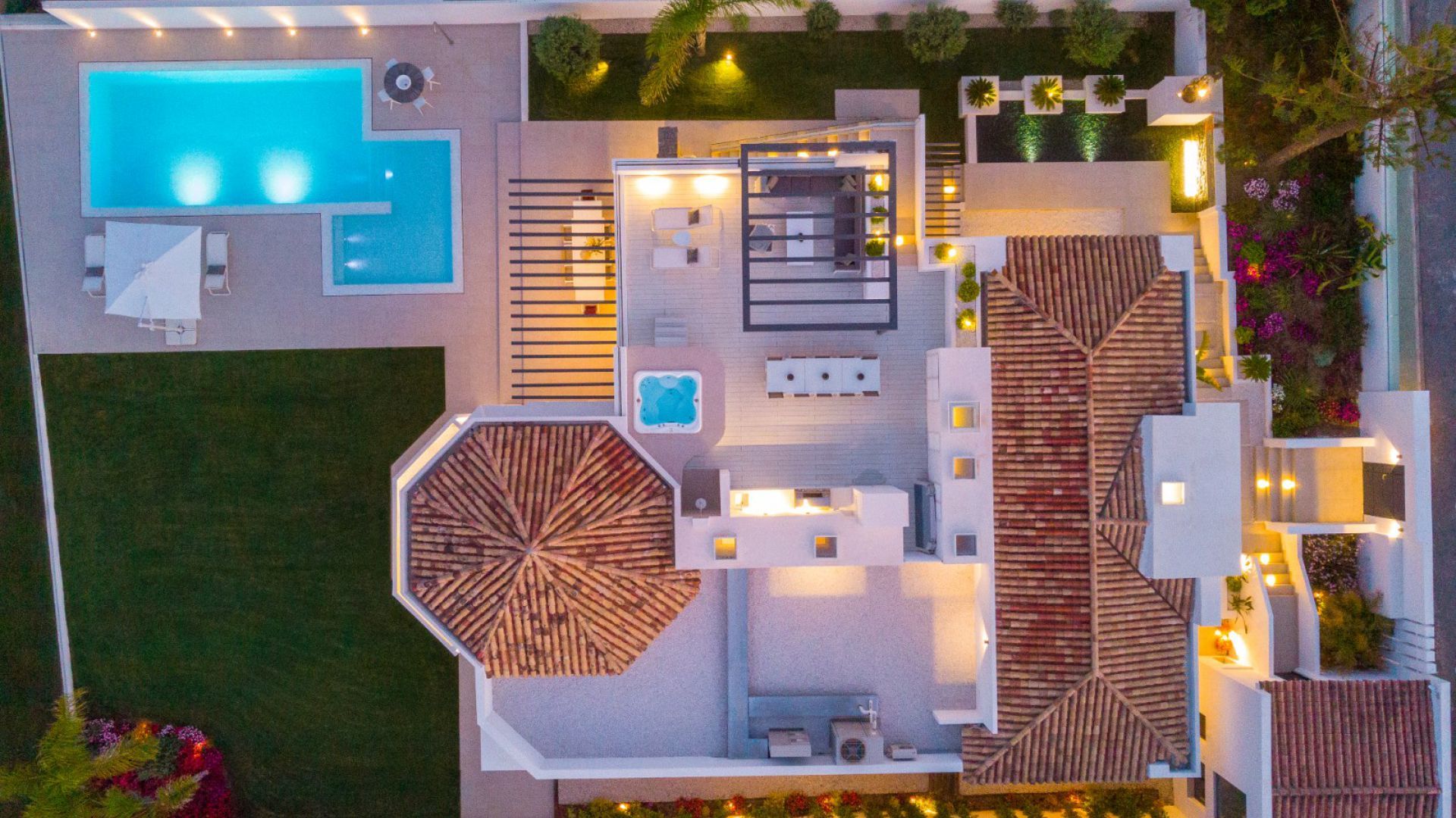 Haus im Marbella, Andalucía 11403346