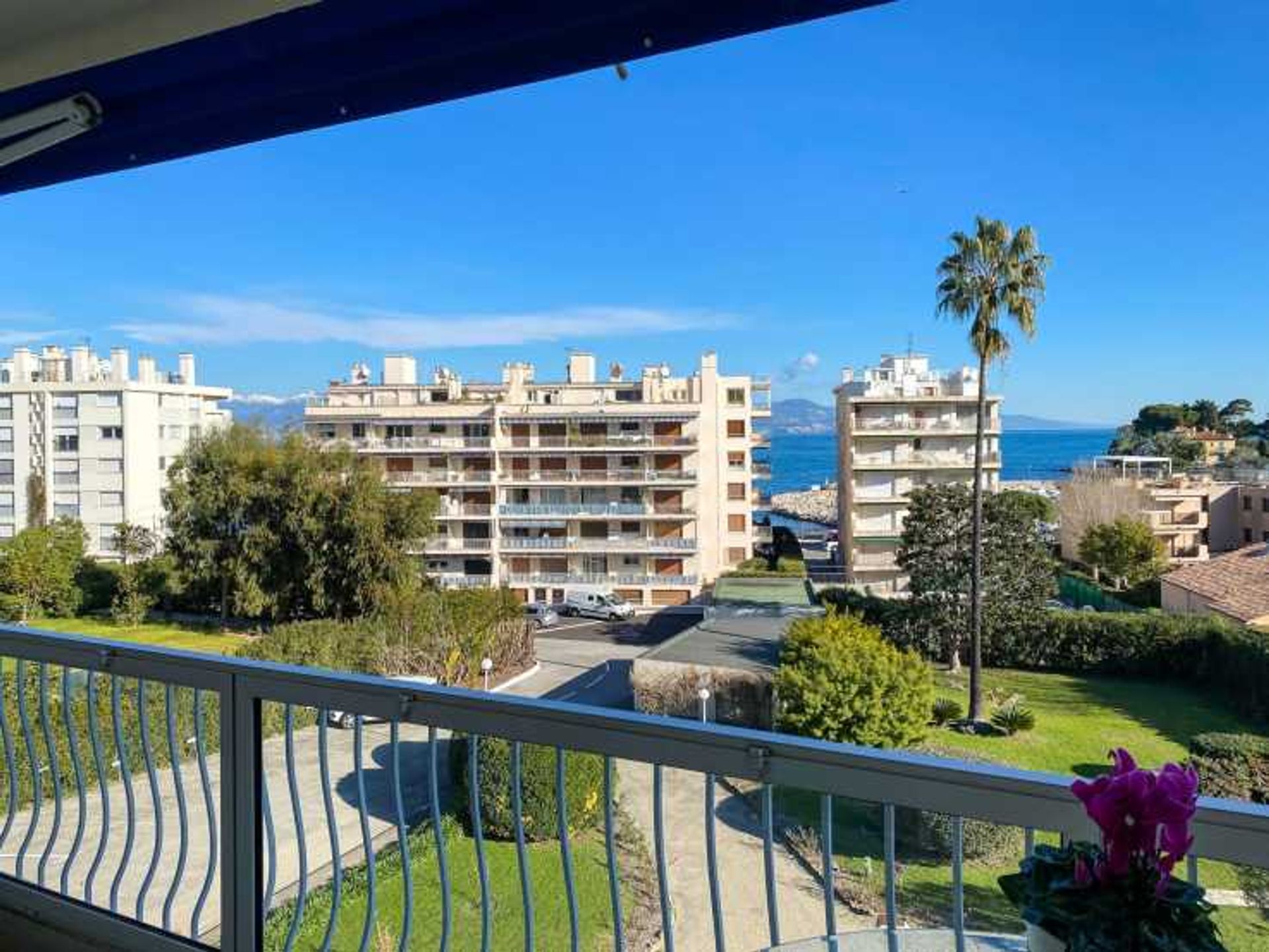 Kondominium dalam Antibes, Provence-Alpes-Côte d'Azur 11403836