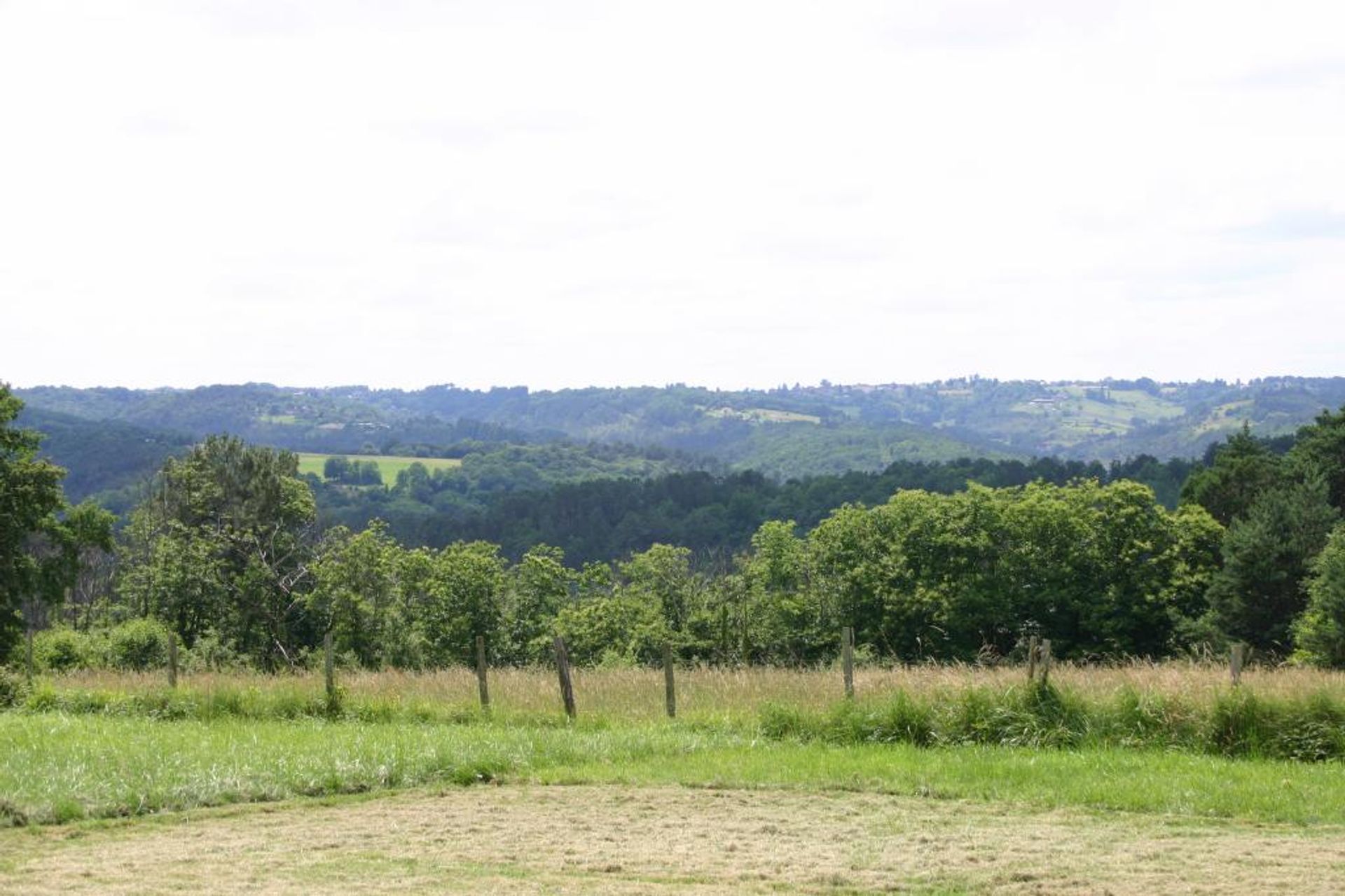 Talo sisään Aubas, Nouvelle-Aquitaine 11403901