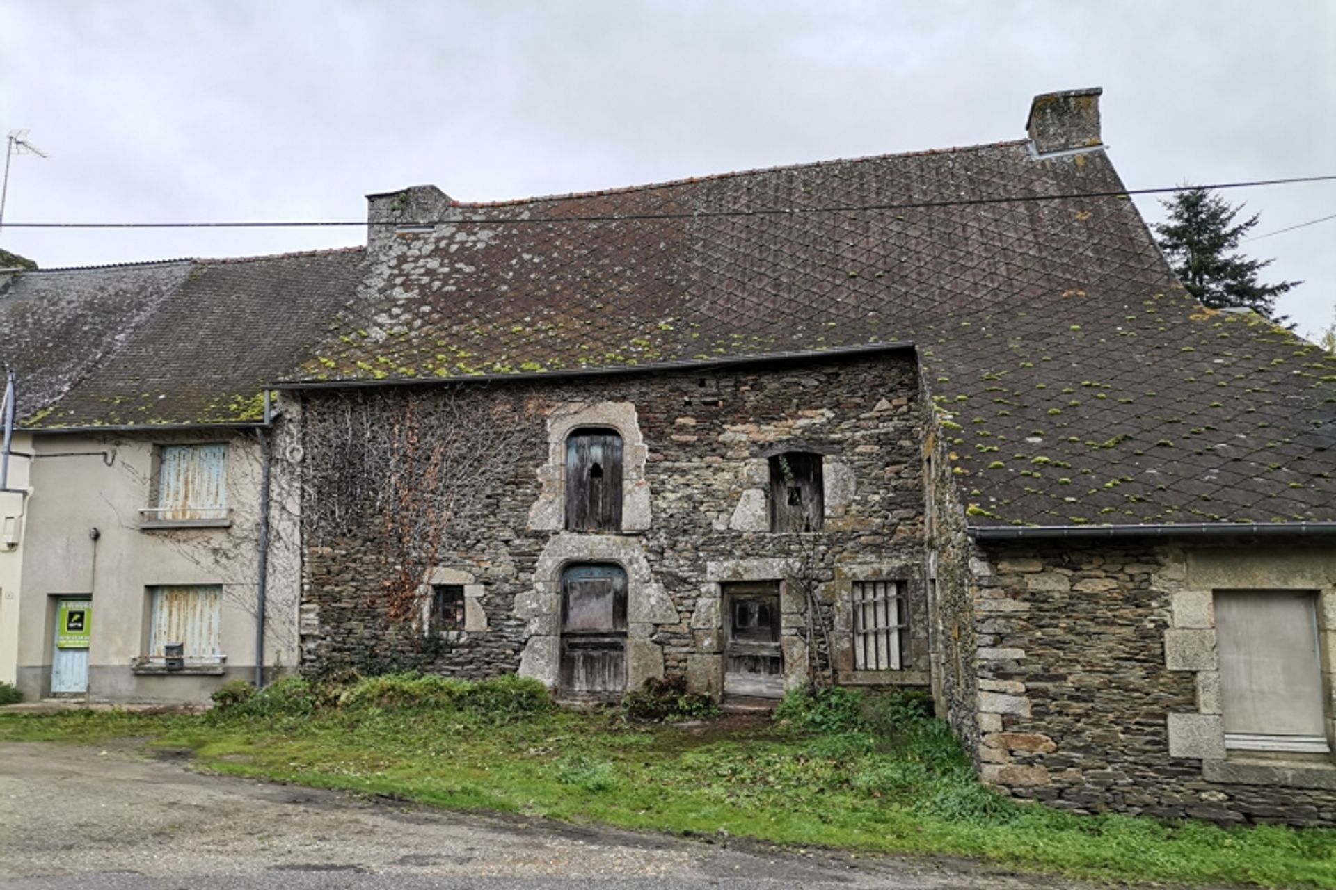 rumah dalam Lizio, Bretagne 11404059