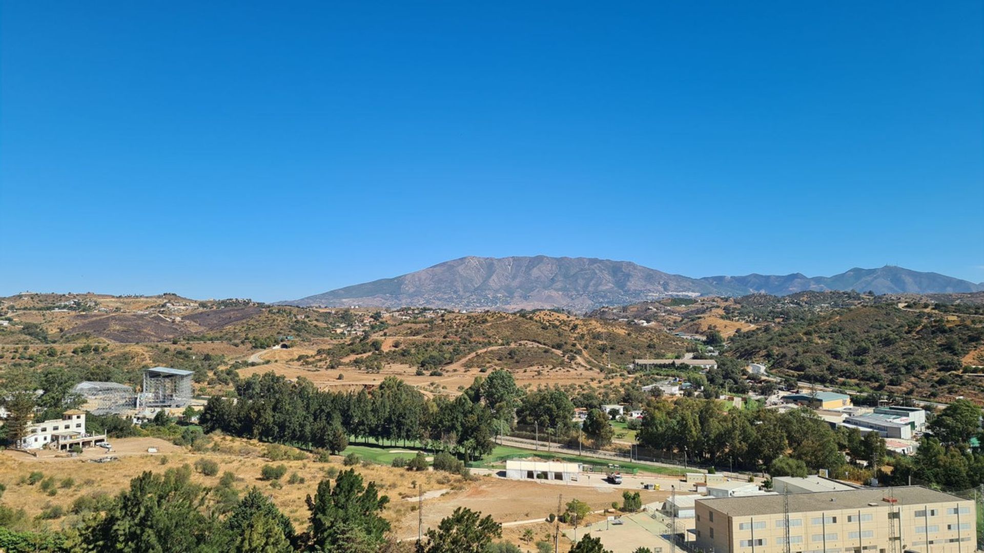 Osakehuoneisto sisään La Cala de Mijas, Andalusia 11404468