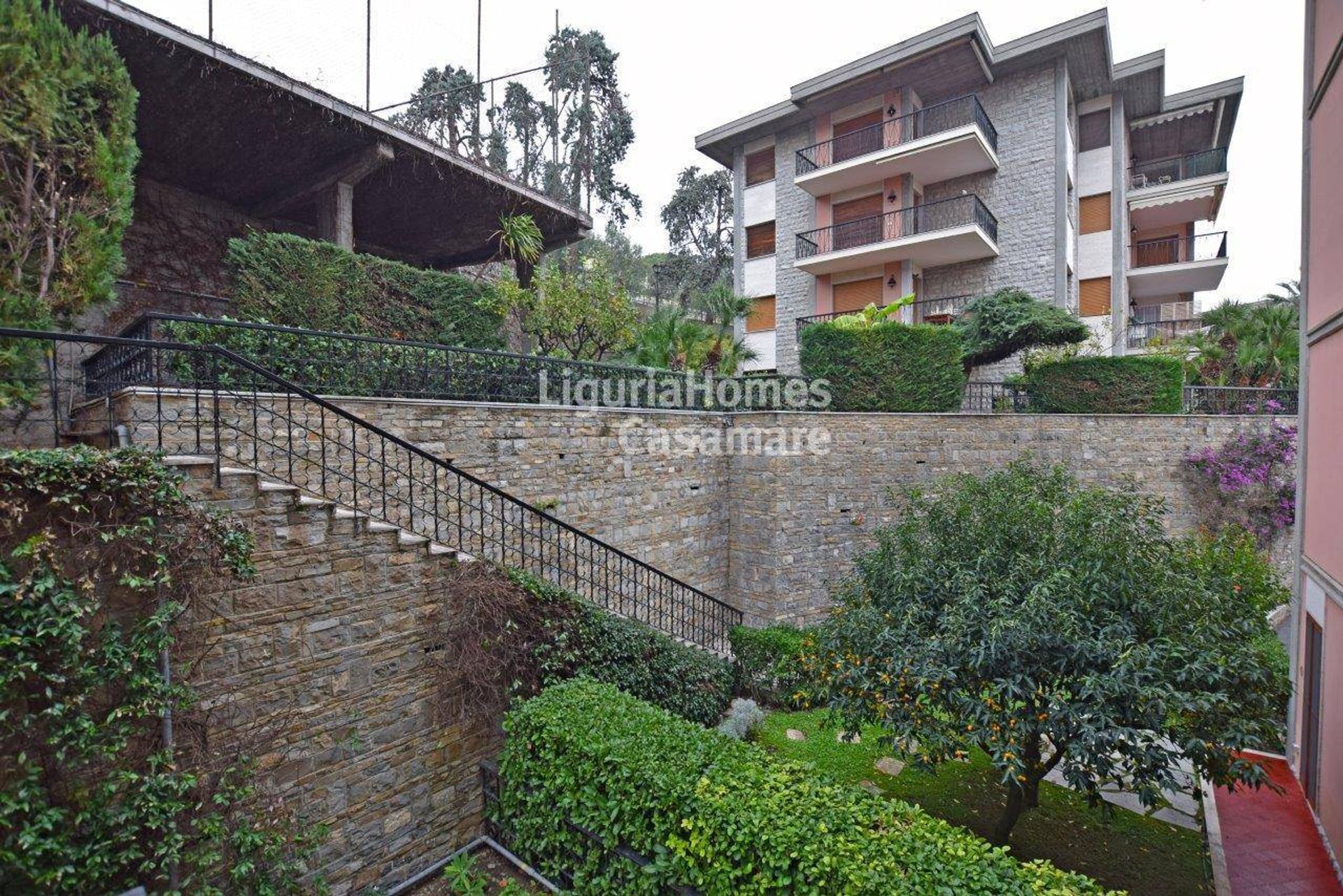 Condominium in Ospedaletti, Liguria 11404665