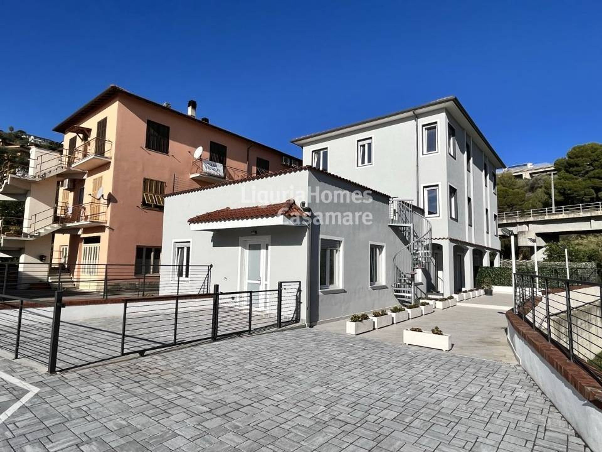 Condominio en san lorenzo al mare, Liguria 11404686