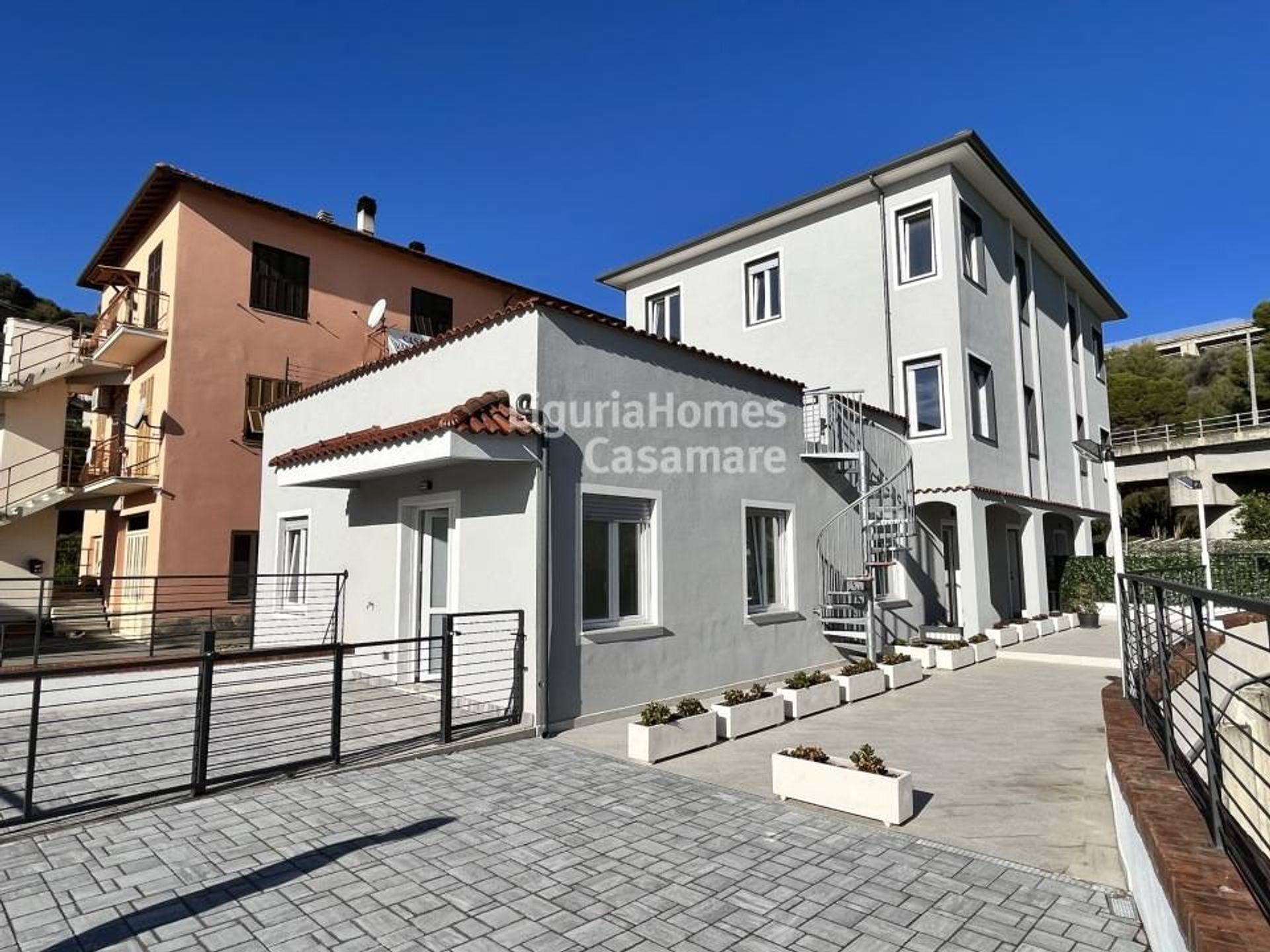 Kondominium dalam San Lorenzo al Mare, Liguria 11404699