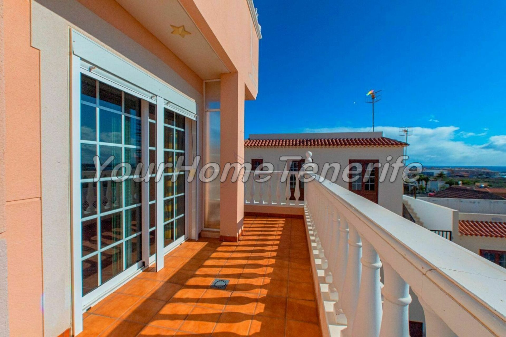 Condominio nel Arona, Canary Islands 11405300