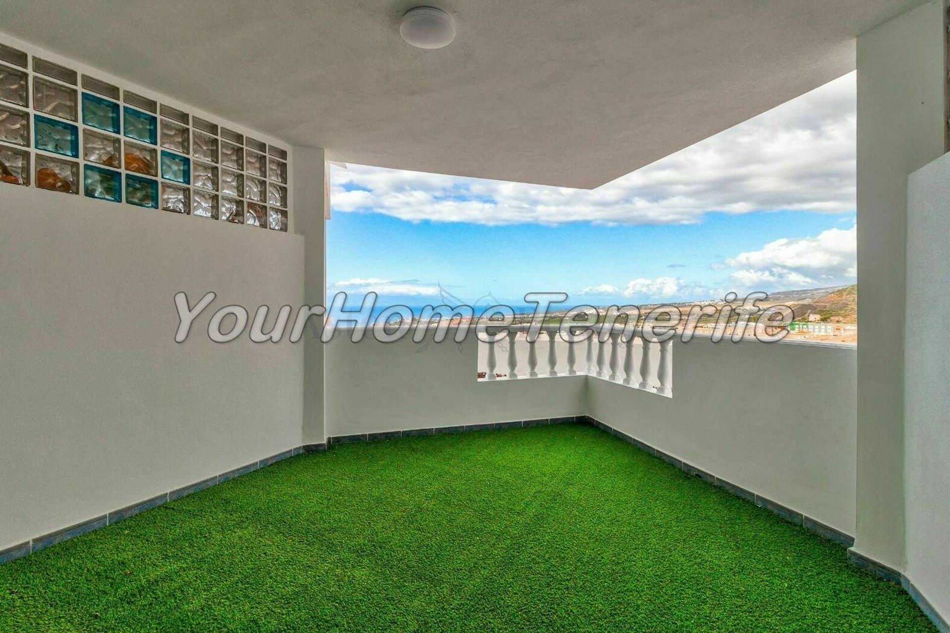 Condominium in Adeje, Canary Islands 11405316