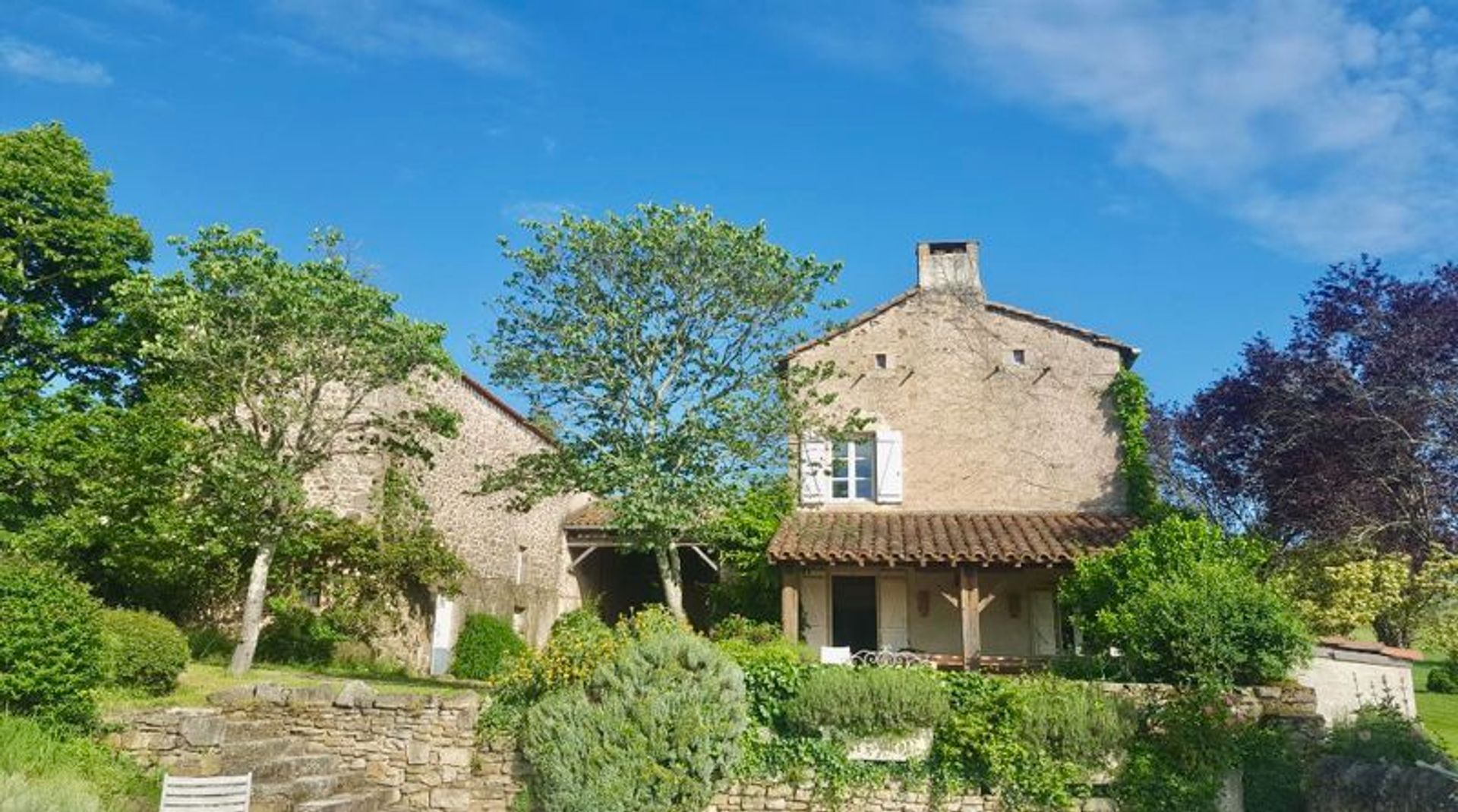 Talo sisään Cordes-sur-Ciel, Occitanie 11405614