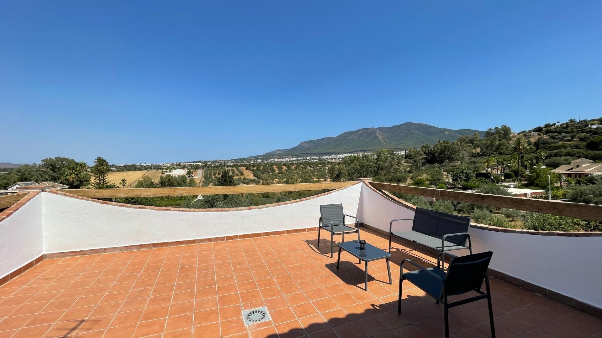 Casa nel Alhaurín el Grande, Andalucía 11409958