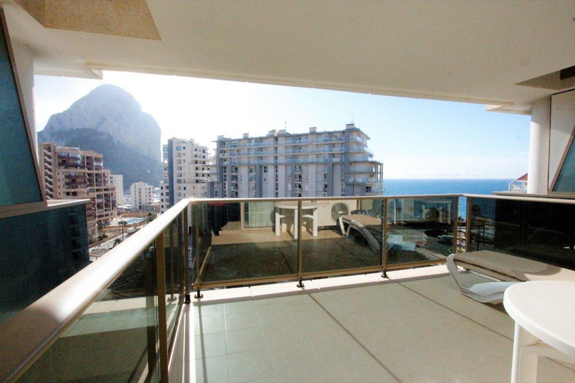 Condominium in Calpe, Comunidad Valenciana 11411397