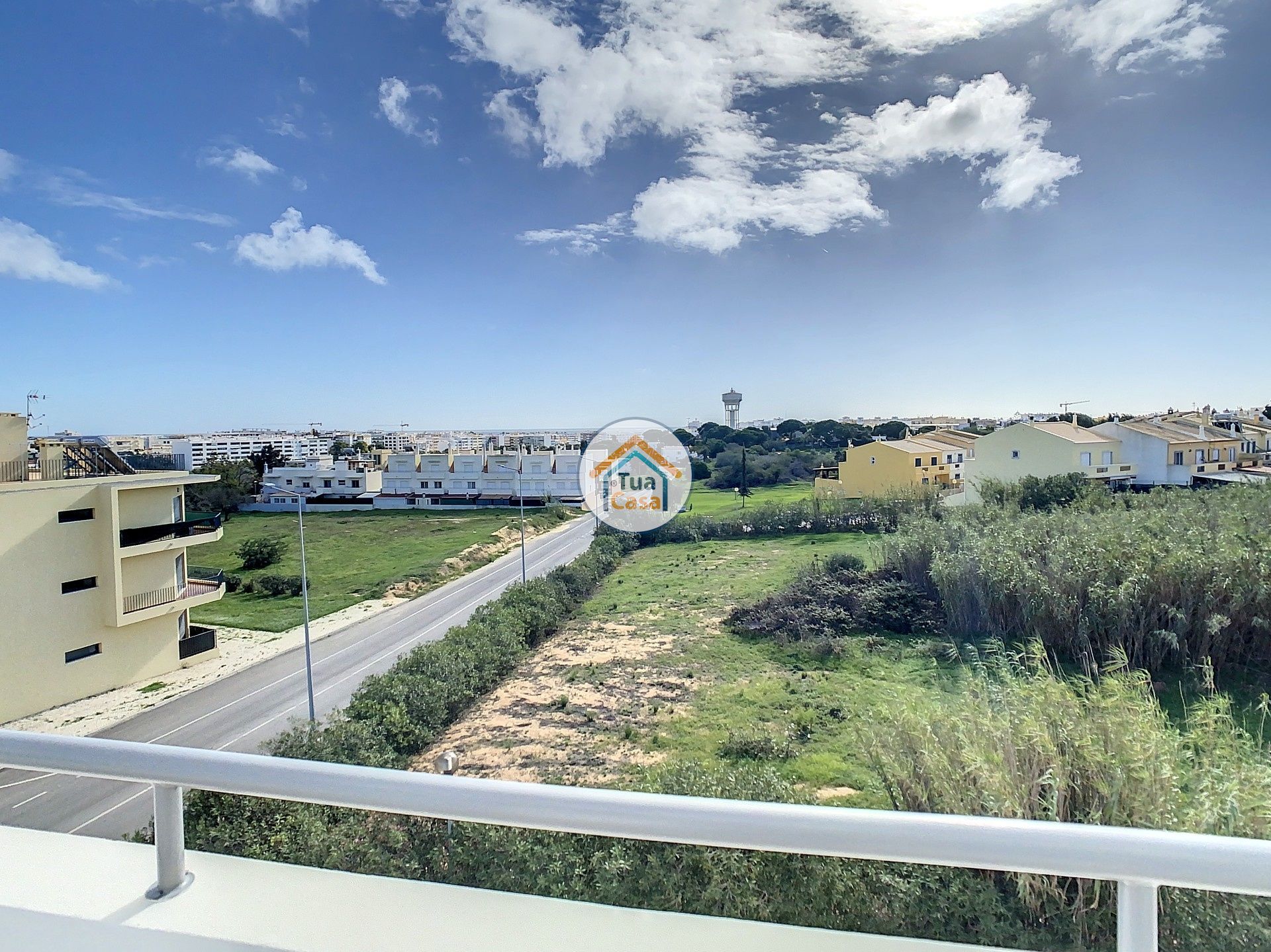 Condominium in Quelfes, Faro 11412320