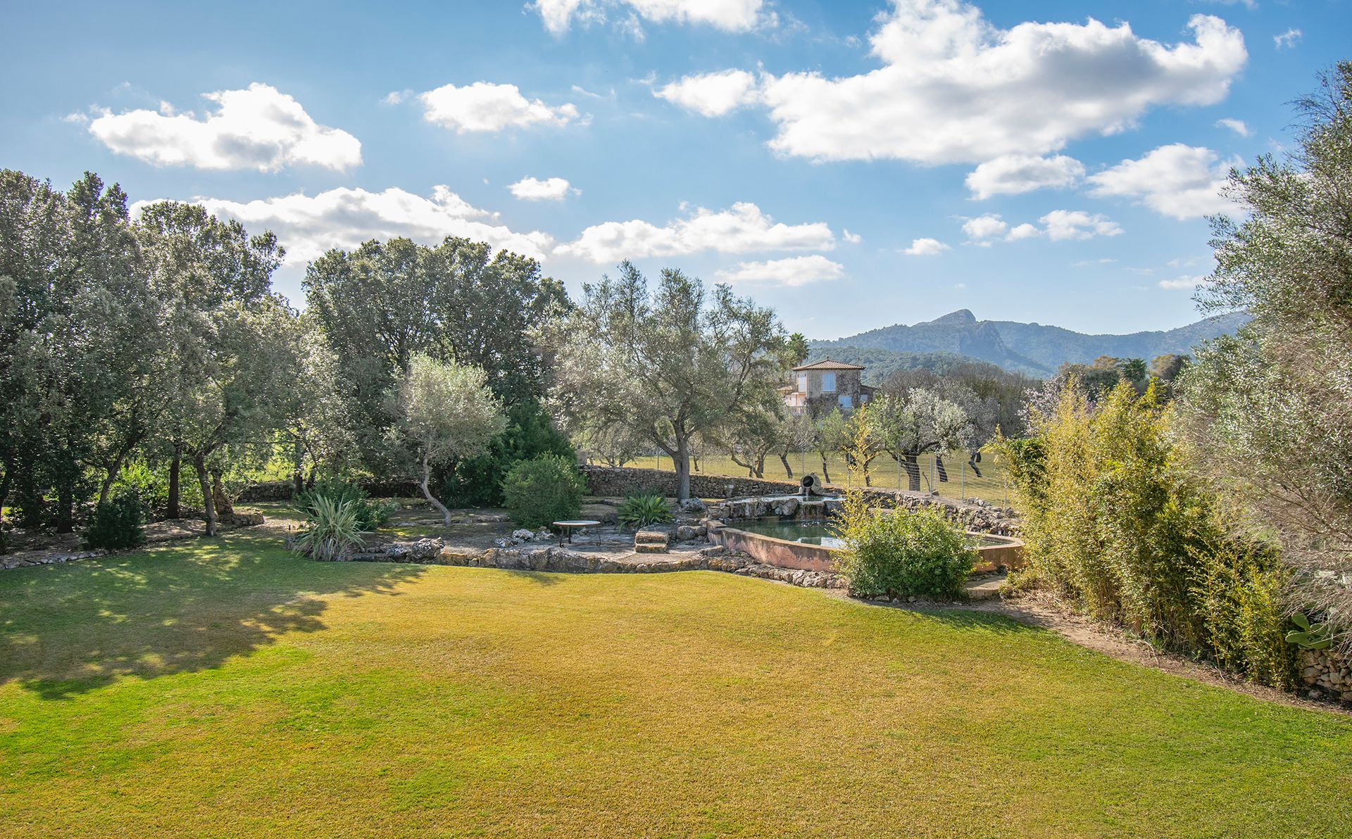 rumah dalam Pollença, Balearic Islands 11475450