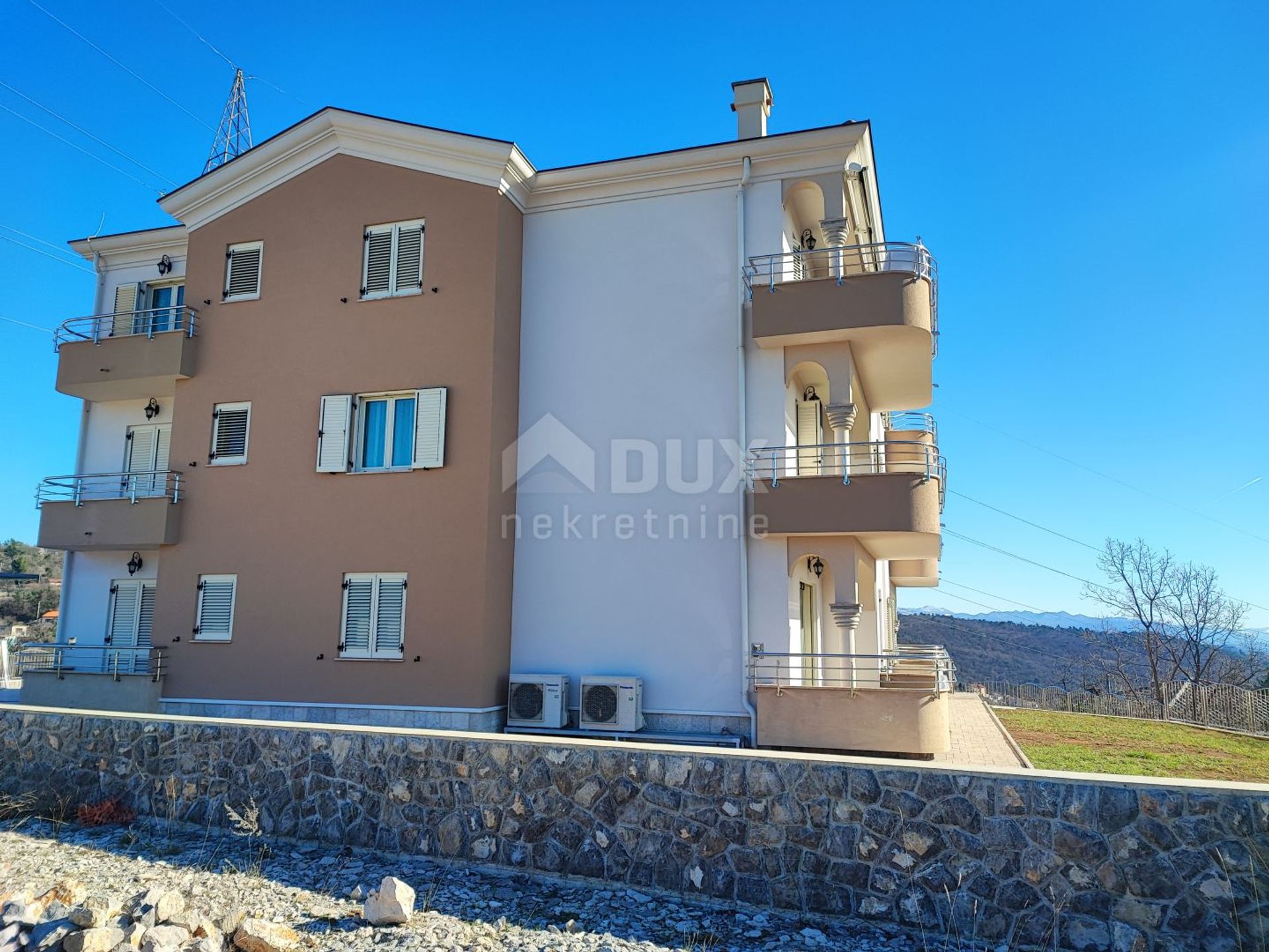 Condominium in Marinići, Primorje-Gorski Kotar County 11490800