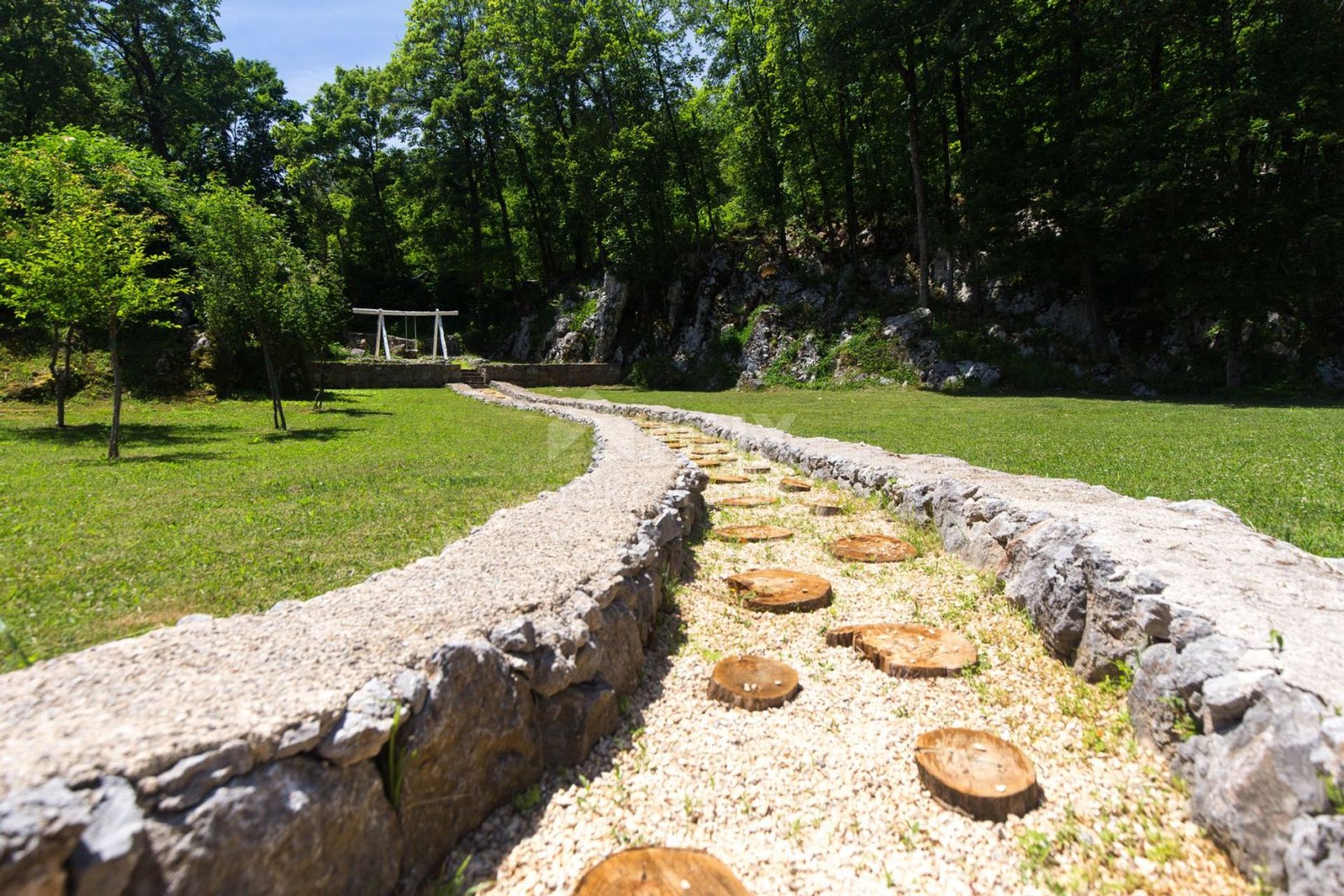 σπίτι σε Veprinac, Primorje-Gorski Kotar County 11490829