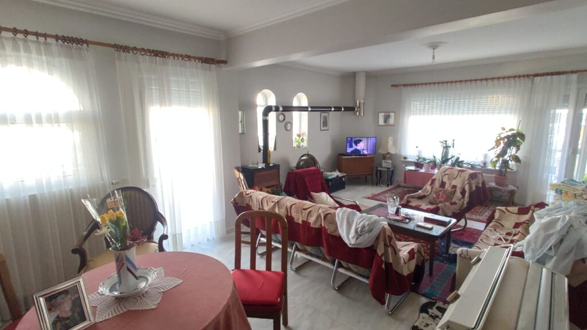 Retail in Paralia,  11491131