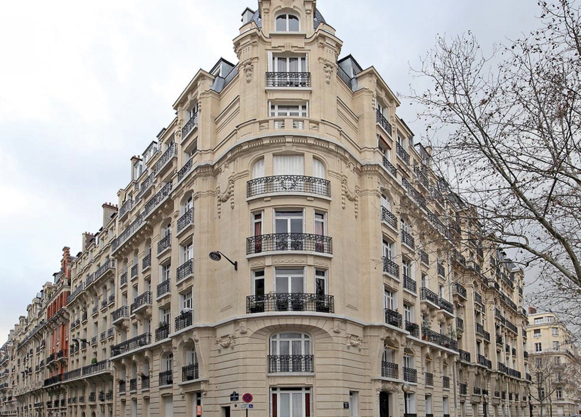 Condominium in Montrouge, Ile-de-France 11492173