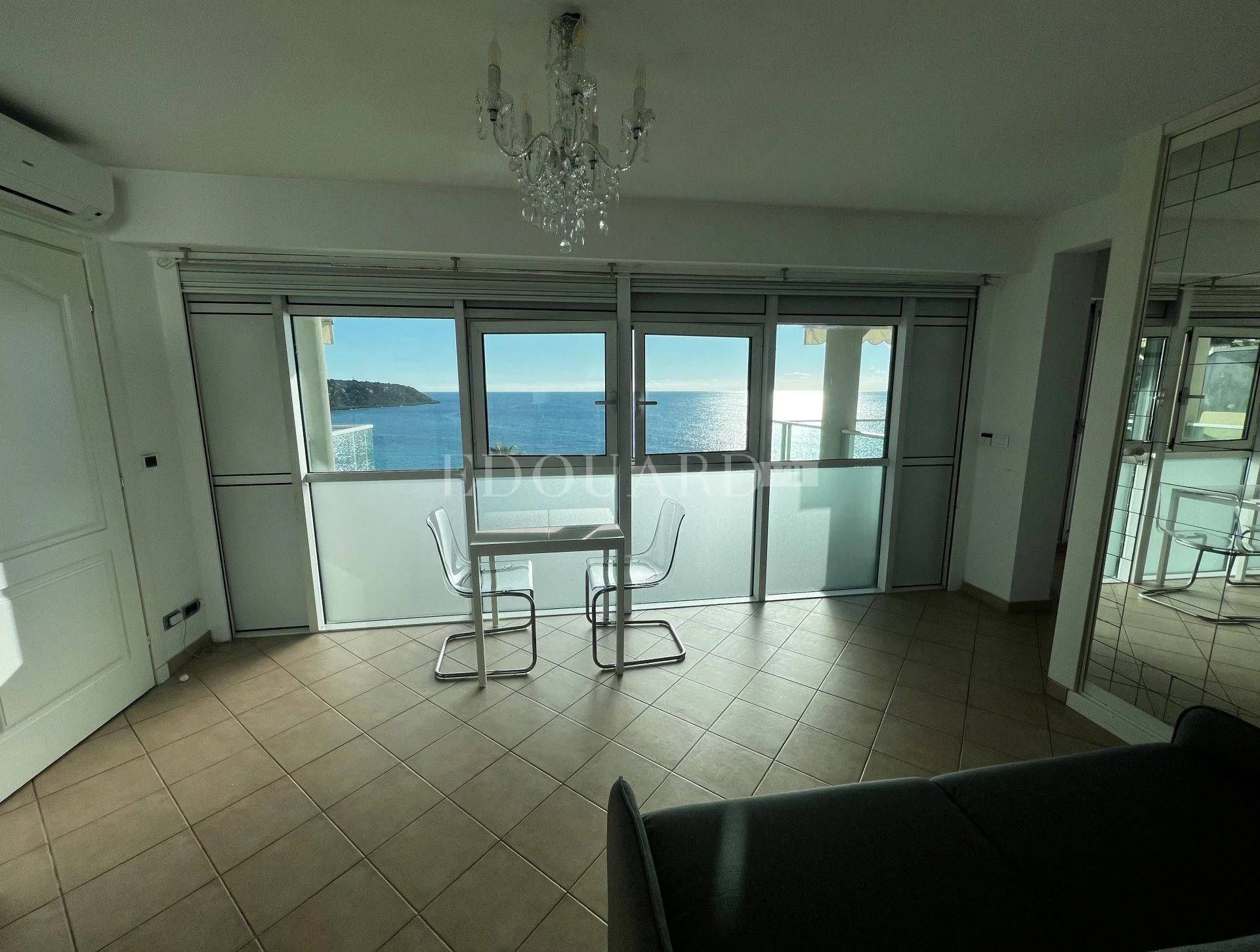 Ejerlejlighed i Roquebrune-Cap-Martin, Provence-Alpes-Côte d'Azur 11492388