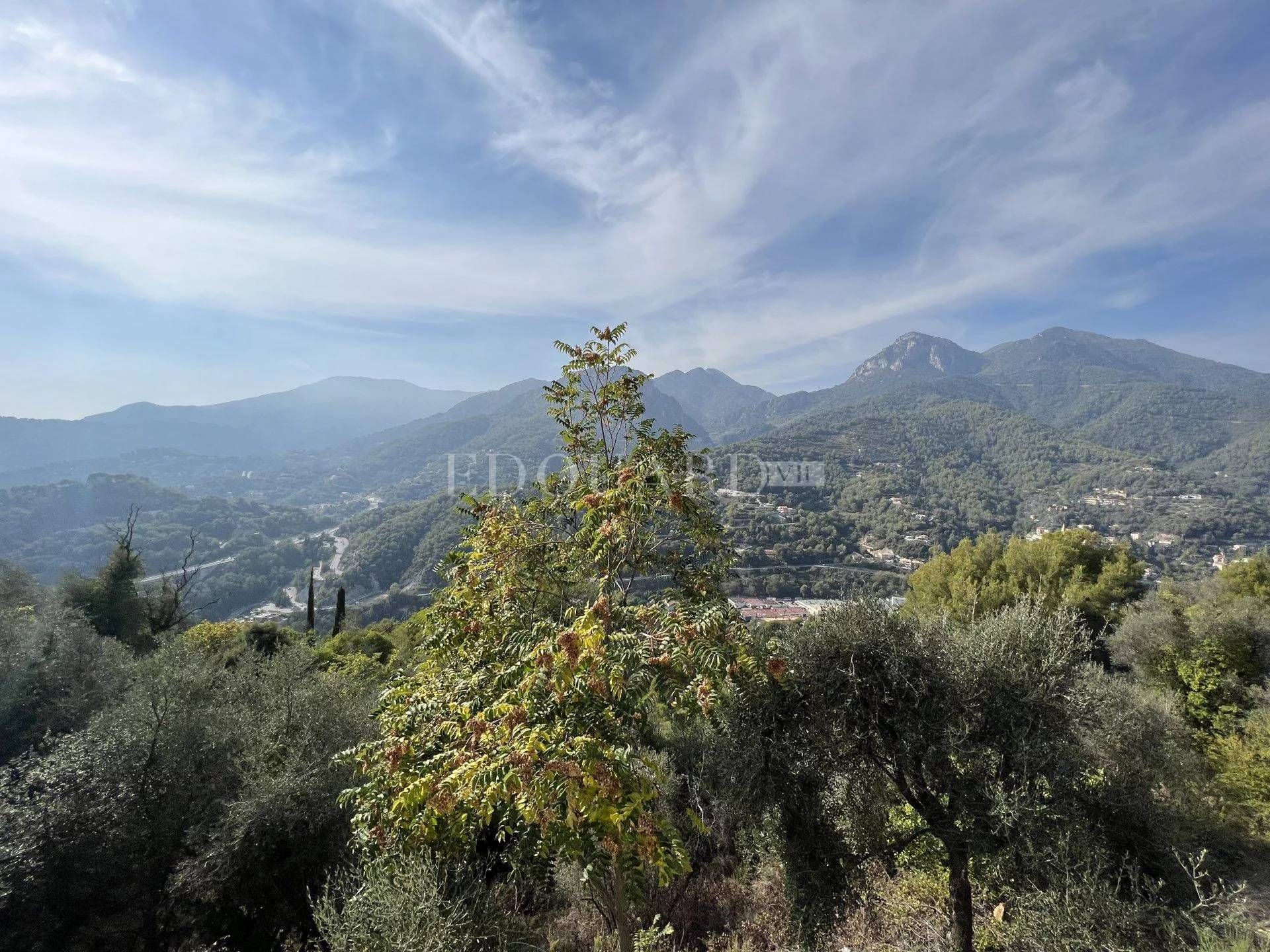 房子 在 Castellar, Provence-Alpes-Côte d'Azur 11492397