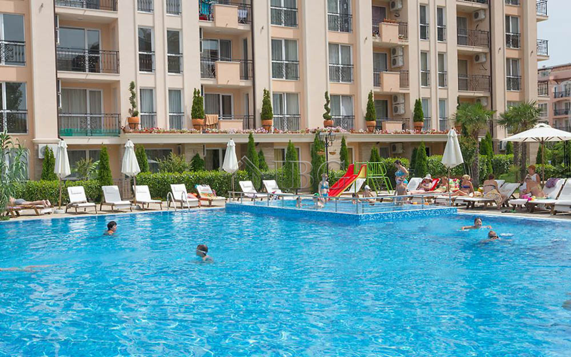 Condominium dans Sunny Beach, Burgas 11495295