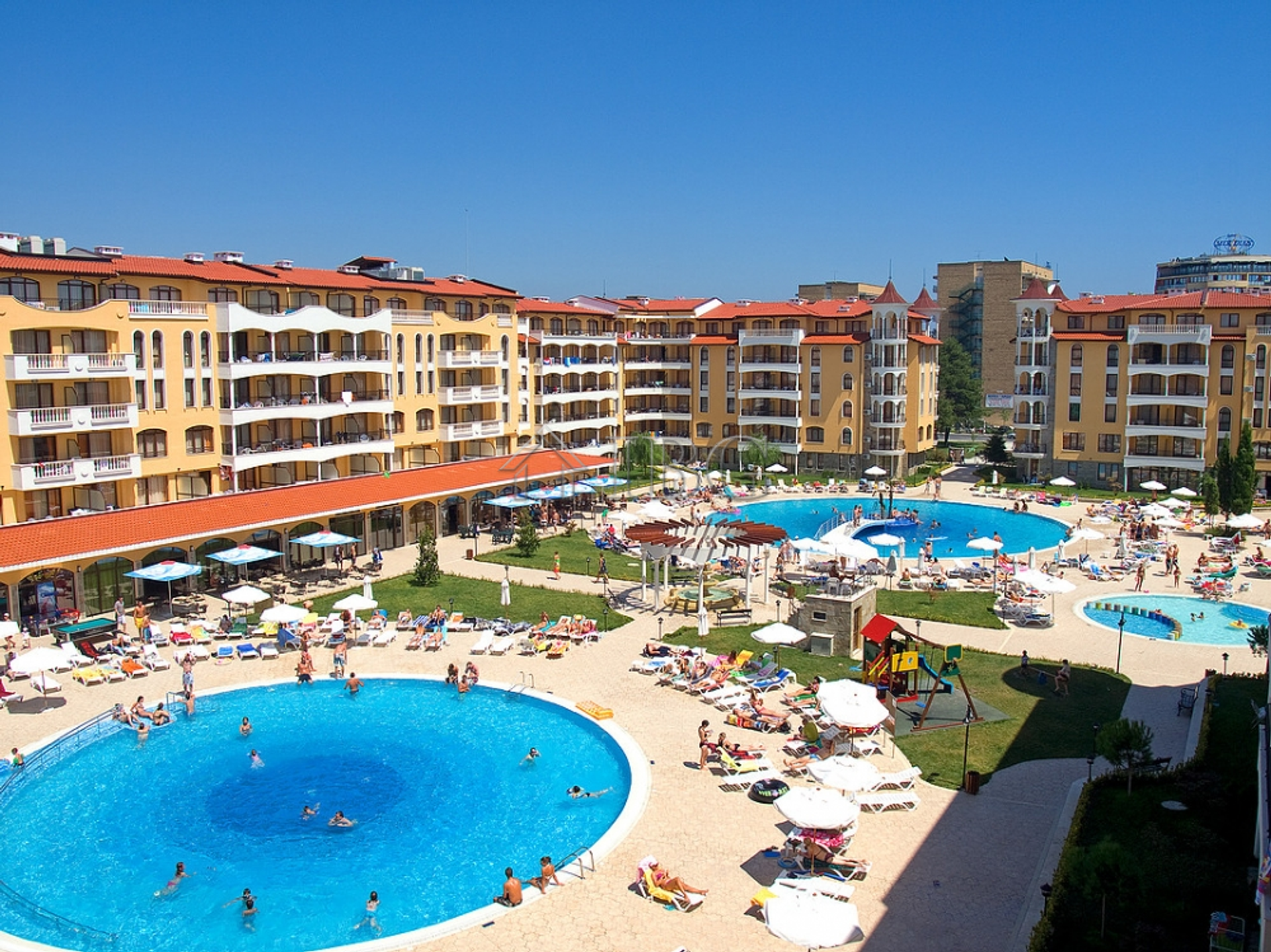 Condominium dans Sunny Beach, Burgas 11495310