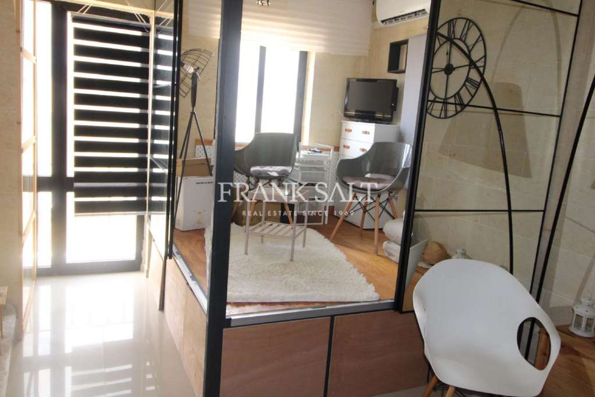 Condominium dans Qala, Qala 11495423