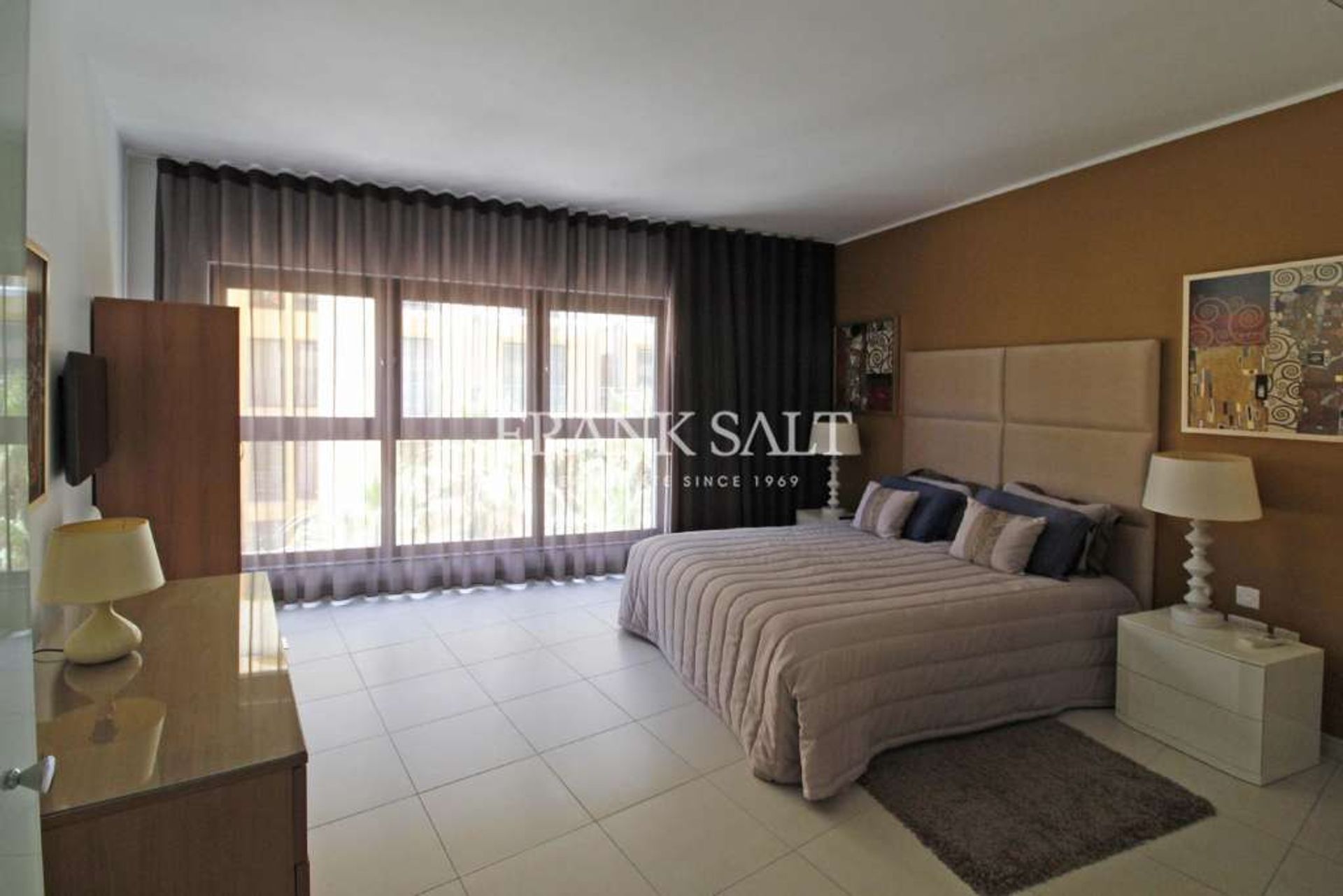 Condominium in San Giljan, San Giljan 11495782