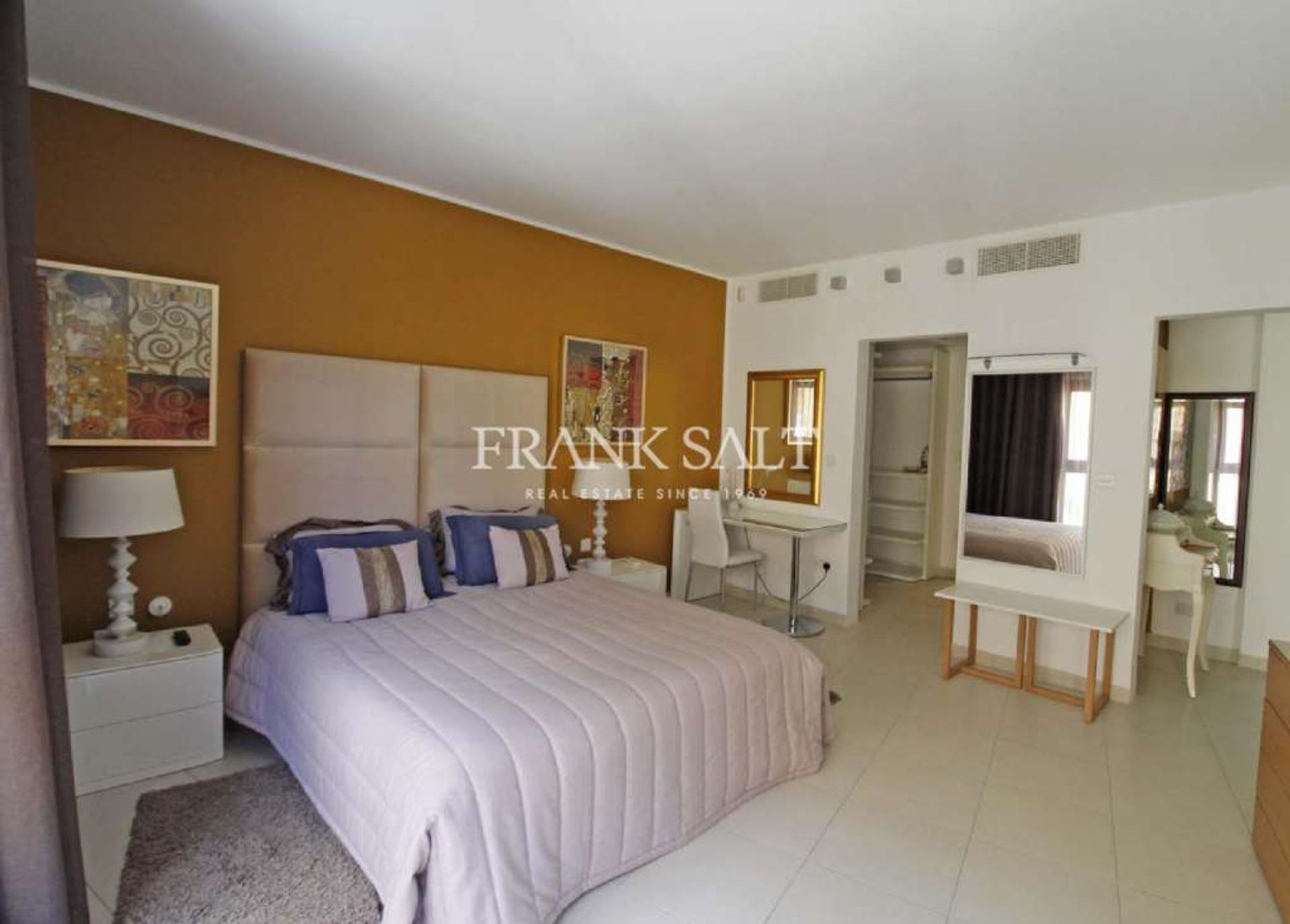 Condominium dans San Gilján, San Gilján 11495783