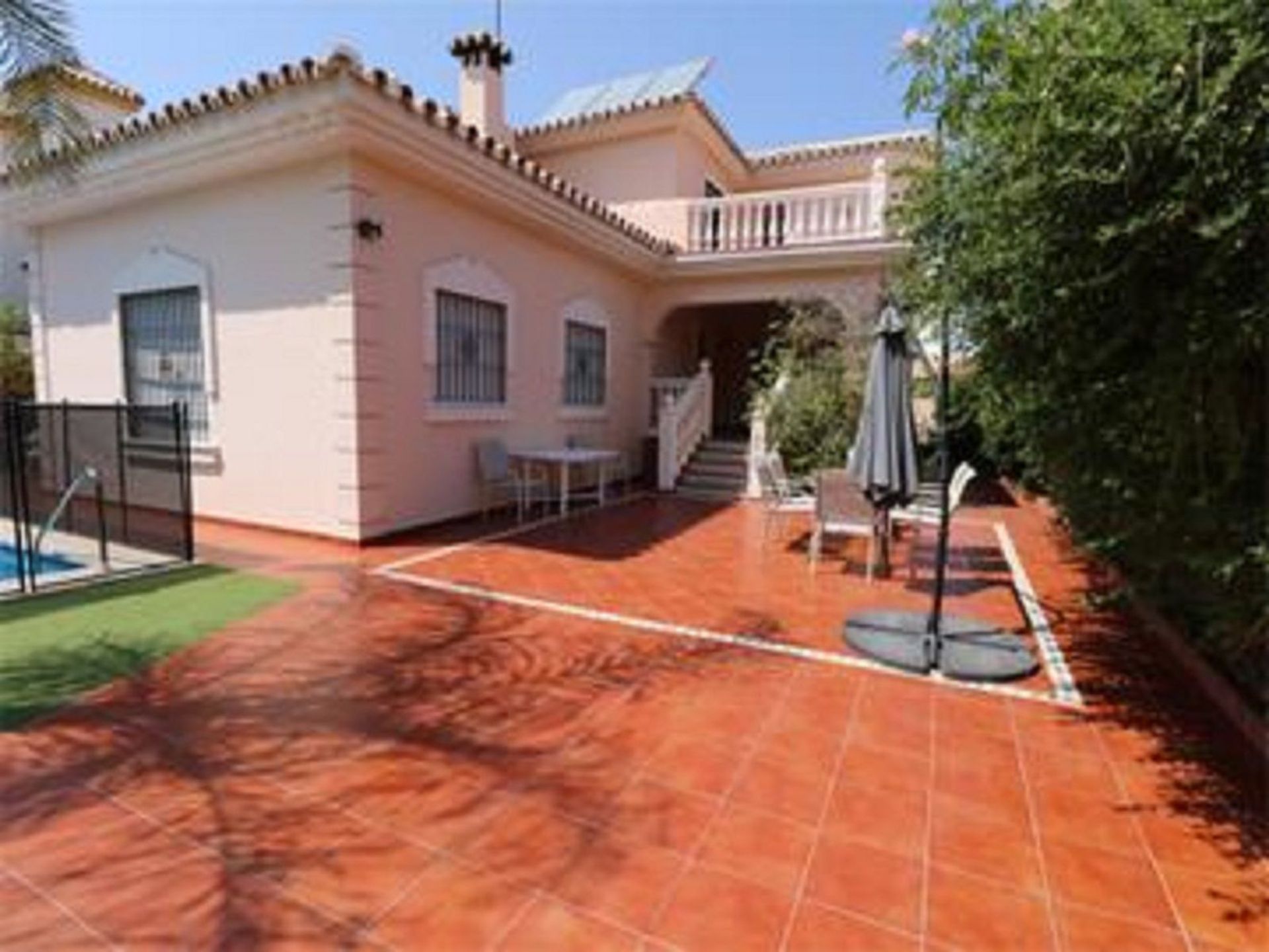 Casa nel Alhaurin de la Torre, Andalusia 11496745