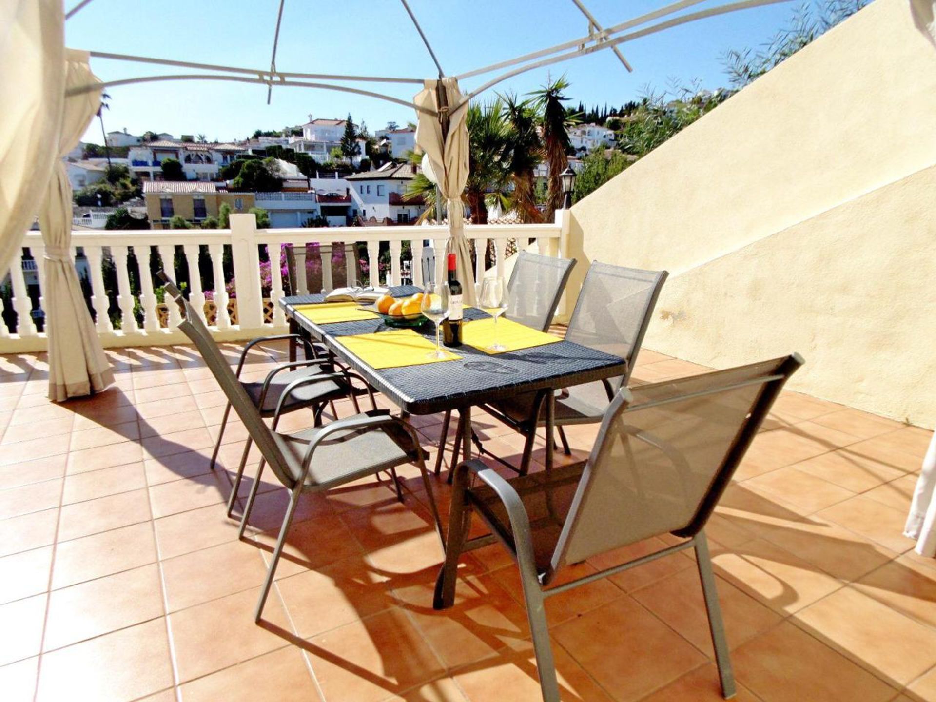 Huis in Fuengirola, Andalucía 11497301