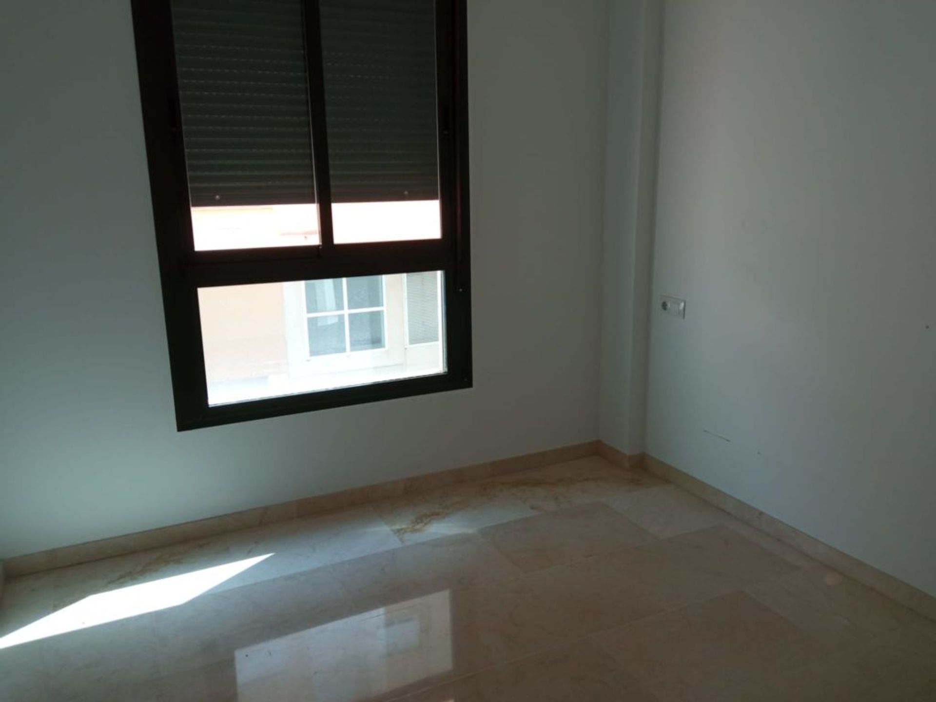 Condominium in Oliva, Valencian Community 11498925