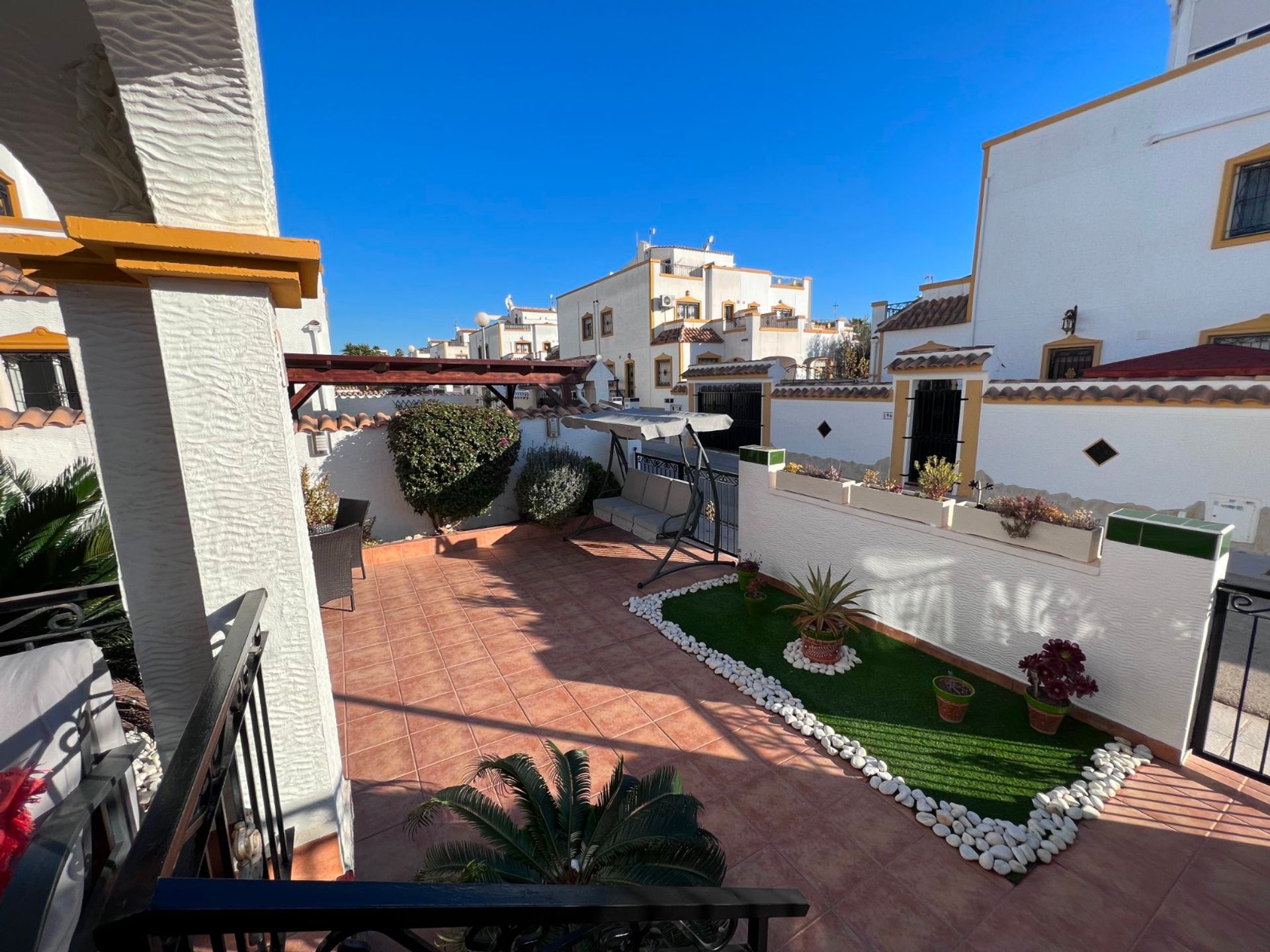 rumah dalam Orihuela, Valencia 11499644